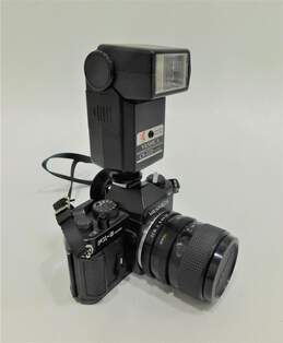 VNTG Yashica Brand FX-3 Super 2000 Model Film Camera w/ Flash and Extra Lens alternative image