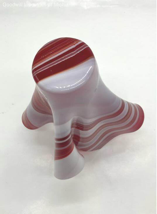 Handkerchief Style Art Glass Vase image number 3