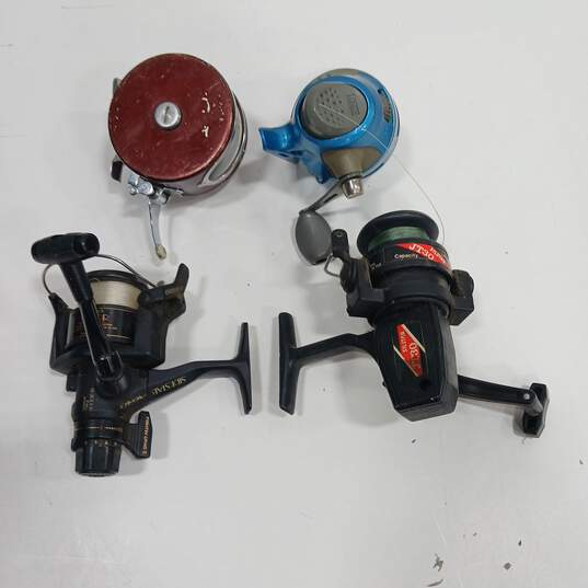 Lot Of 9 Assorted Fishing Reels