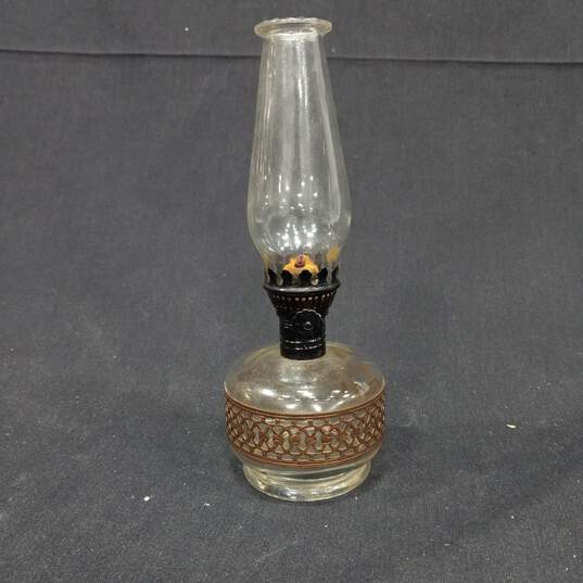 Bundle of 3 Vintage Oil Lamps image number 8