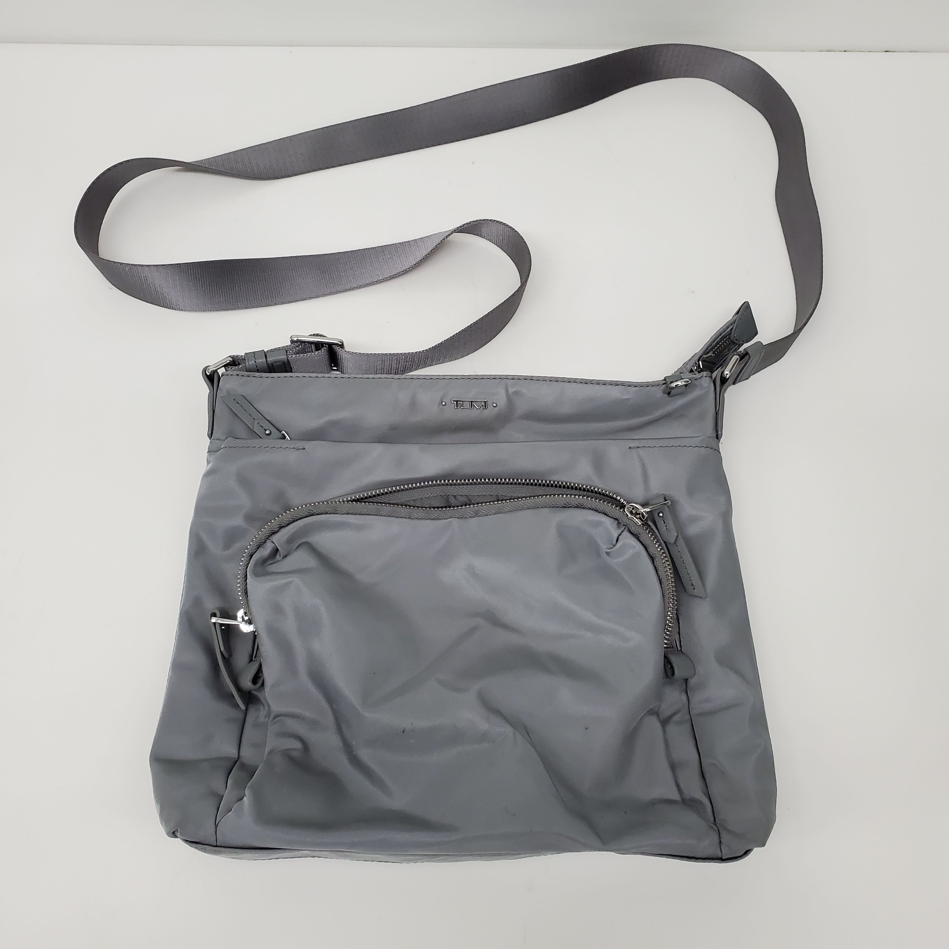 Tumi Add a Bag Strap, Hobbies & Toys, Travel, Travel Essentials