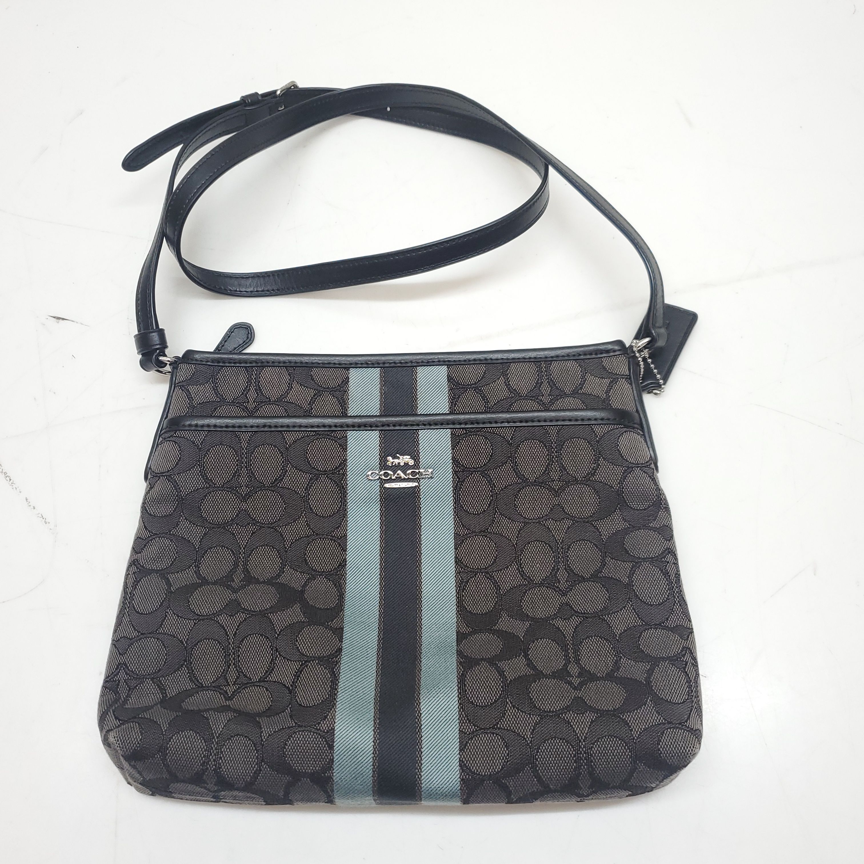 Coach file crossbody 2025 in signature jacquard