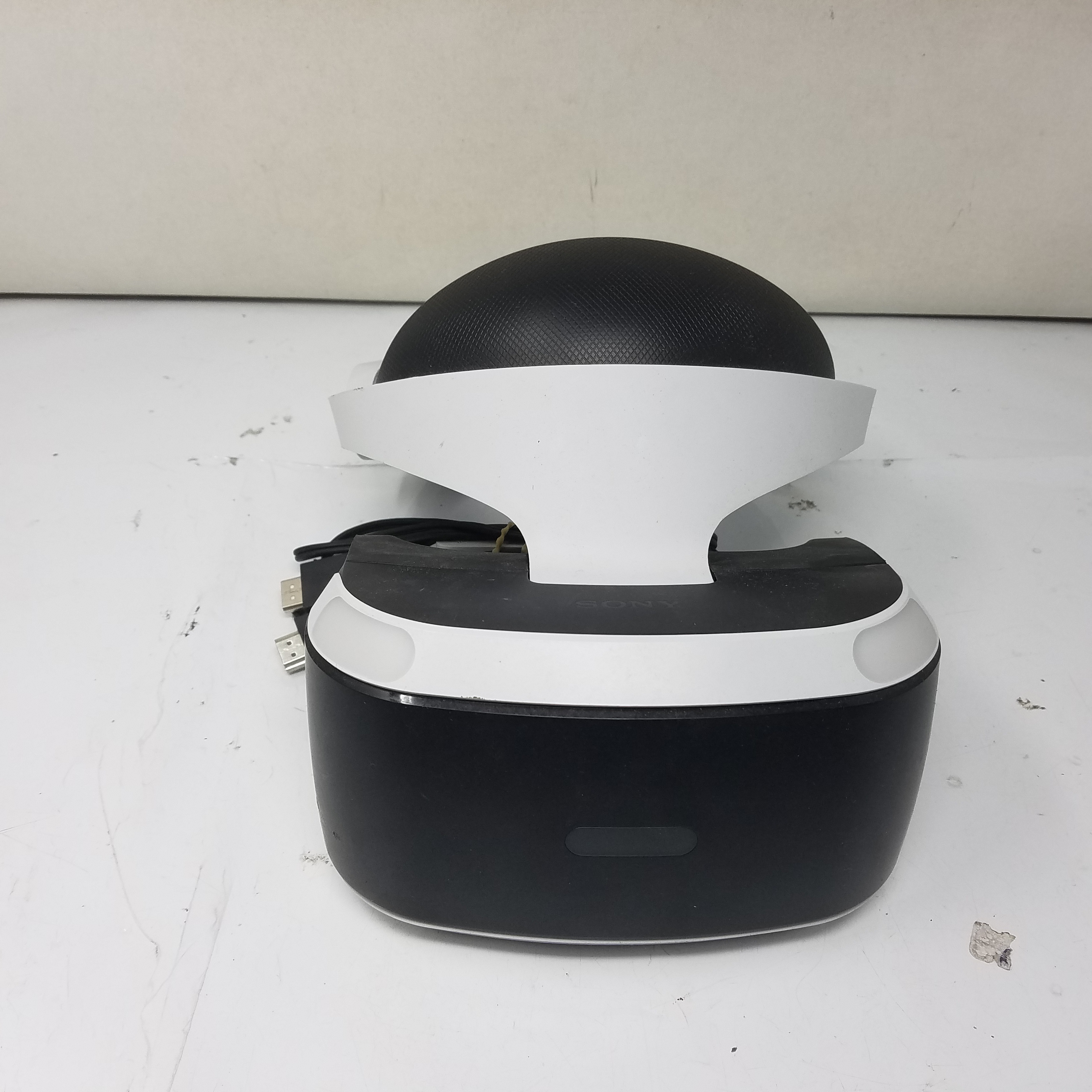 Buy The Sony Playstation Virtual Reality Headset 