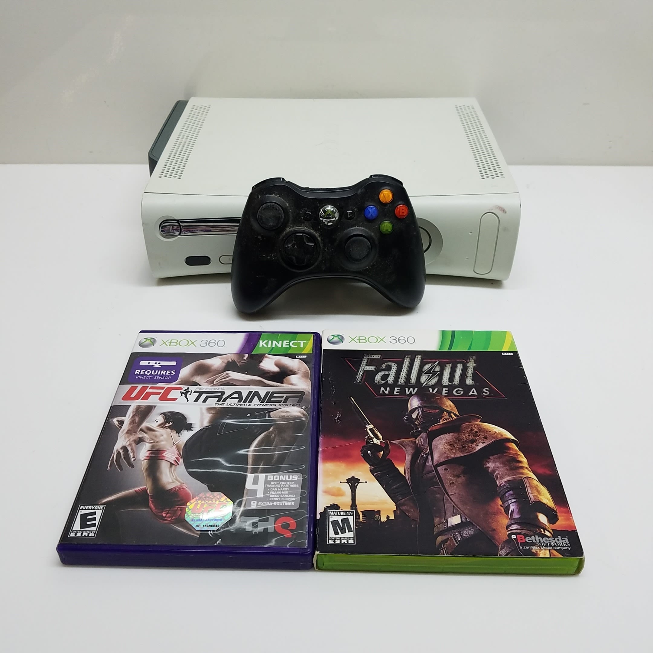 Buy The Microsoft Xbox 360 Fat 60gb Console Bundle Controller And Games 4 Goodwillfinds 3979