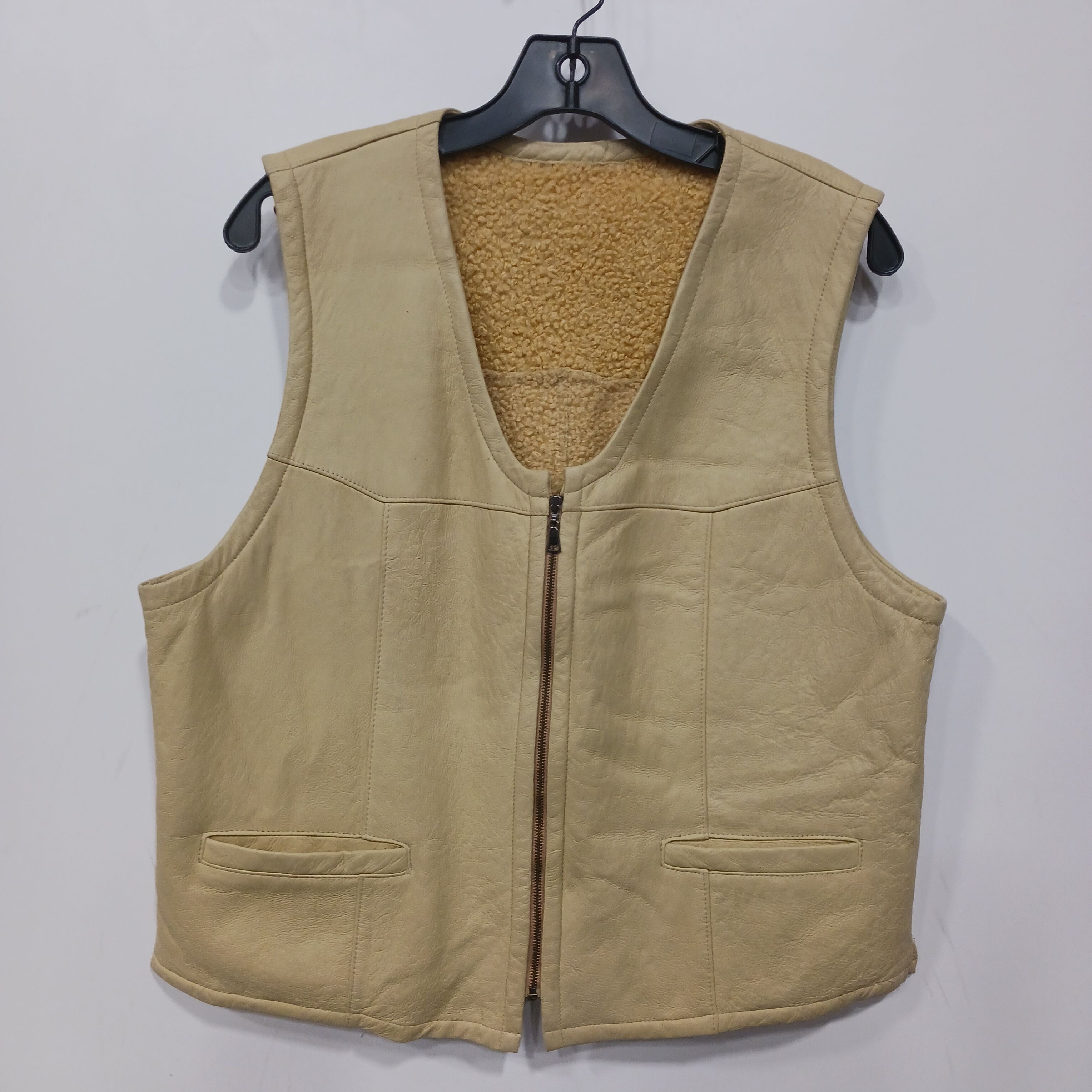 Buy Women’s Vintage Pellacci New Zealand Baby Lamb Leather Full-Zip Basic  Vest Sz L for USD 24.99 | GoodwillFinds