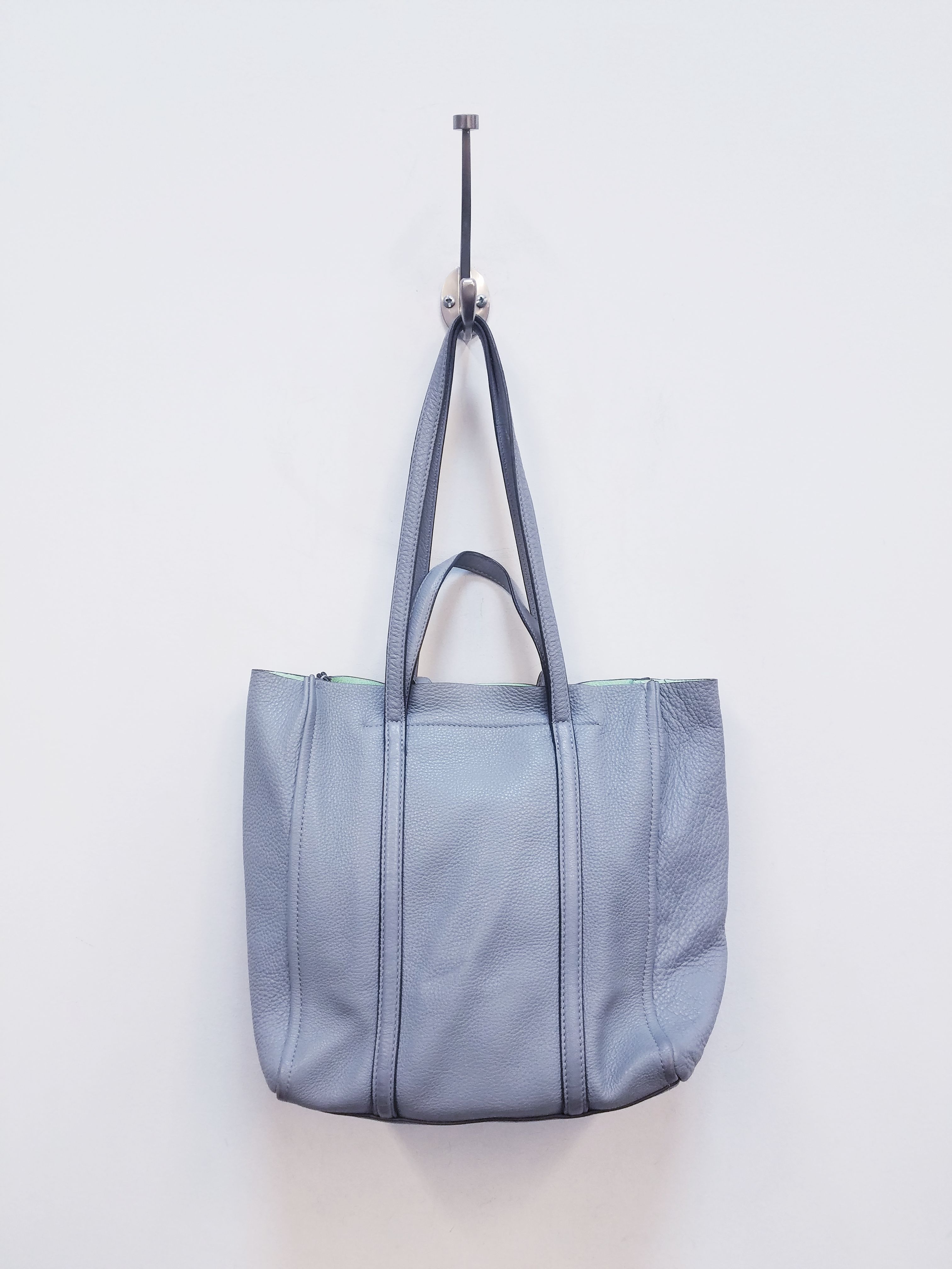 Buy the Marc Jacobs Pebble Leather Tote Rock Grey | GoodwillFinds