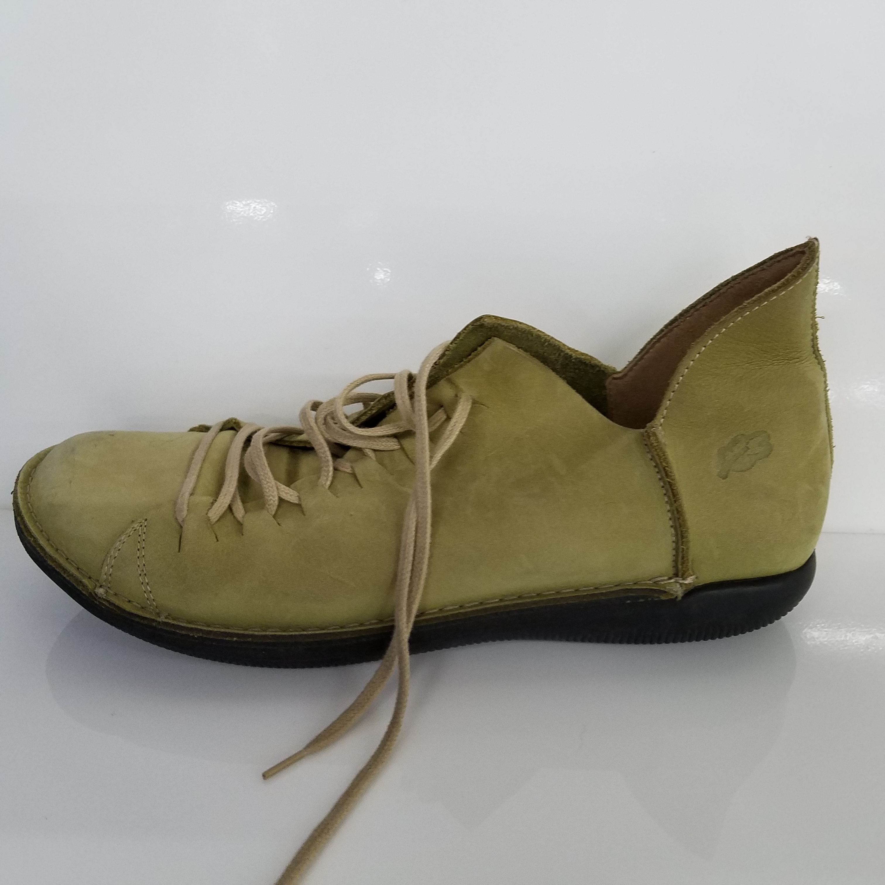 Buy the Loints Of Holland Carola Pair Of Womens Sneakers In Apple Green ...