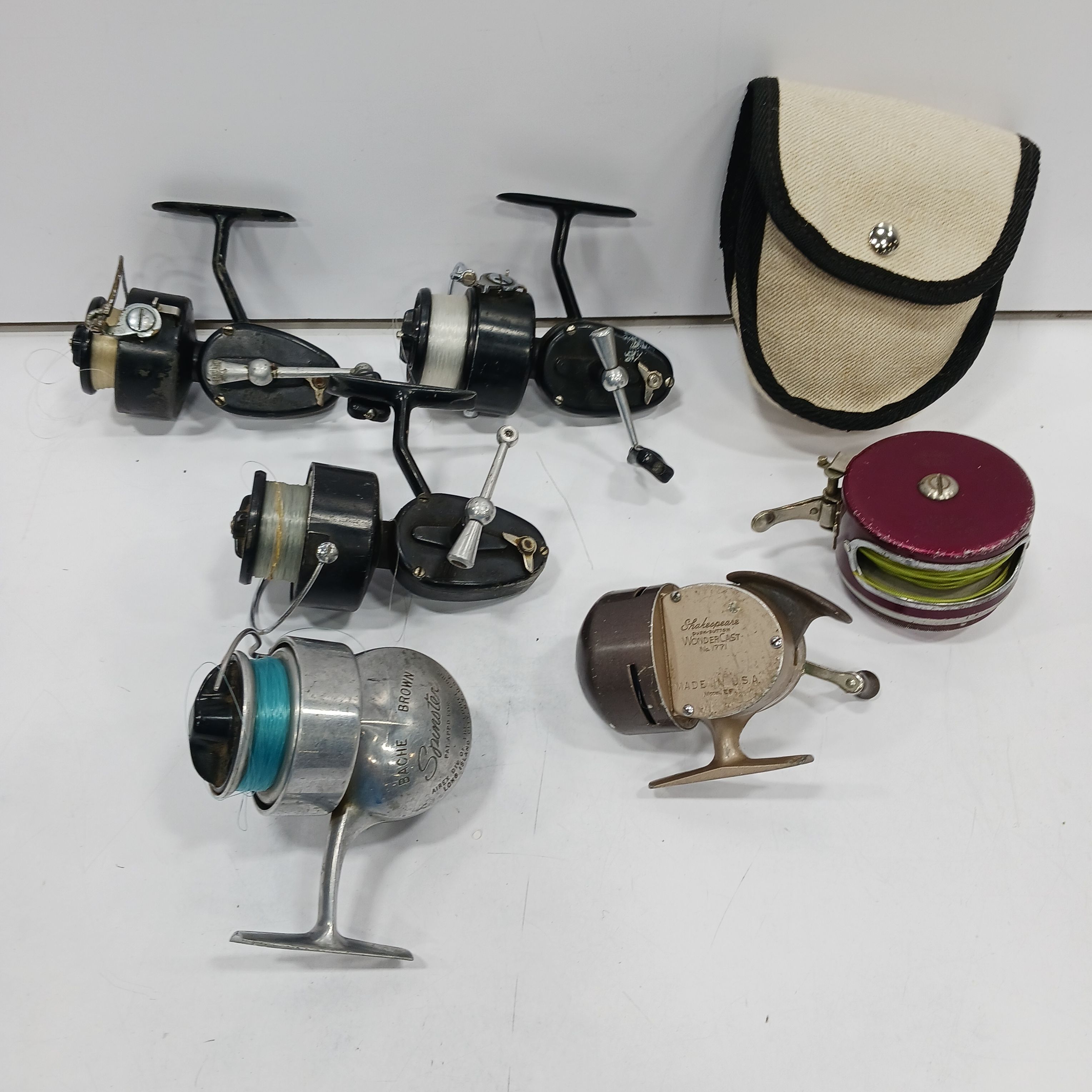 Buy 7pc. Vintage Lot of Assorted Fishing Reels with Tackle Bag for USD  149.99 | GoodwillFinds