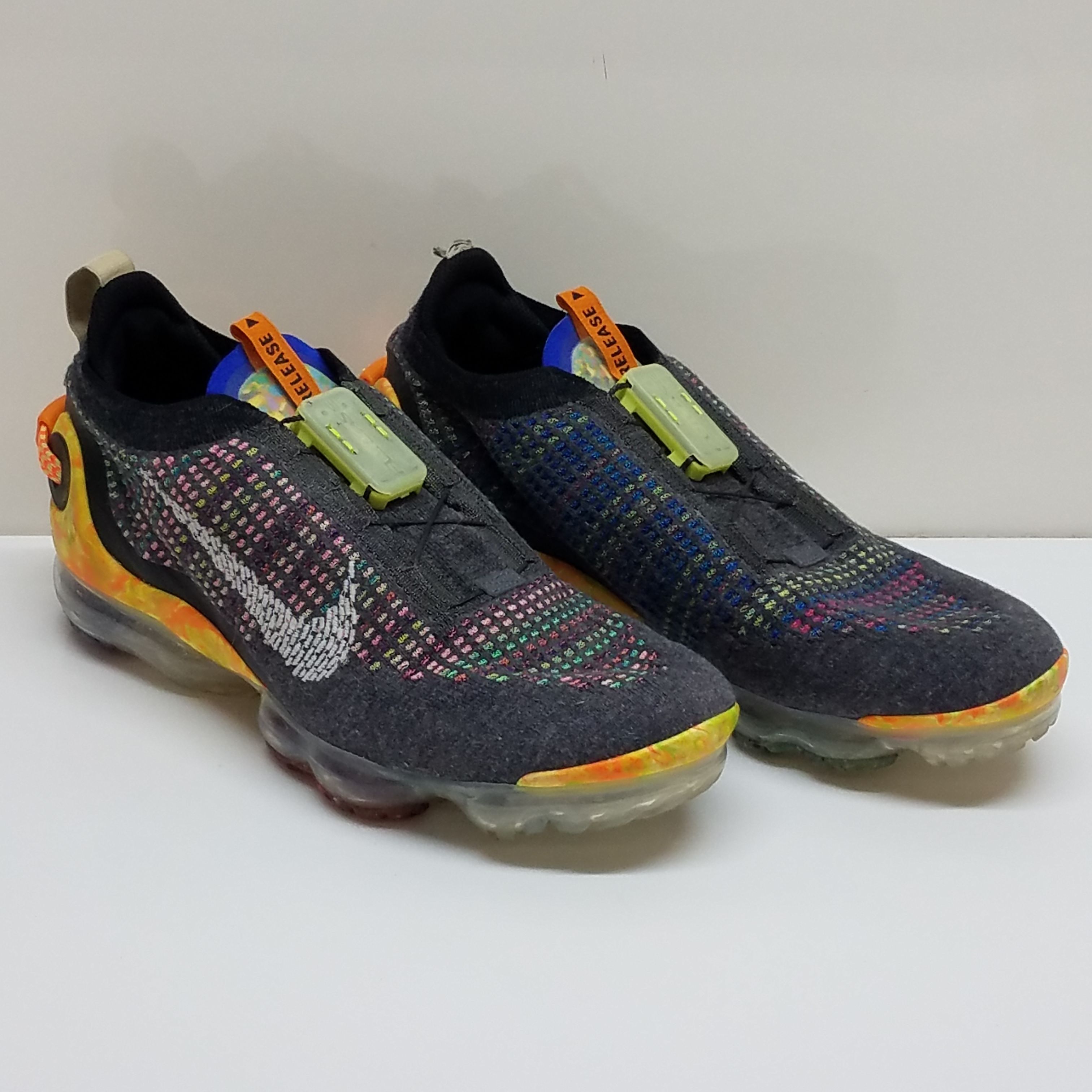 Men's Size 10.5 - Nike Air VaporMax 2020 Flyknit Multicolor - CJ6740-001  194494922211 