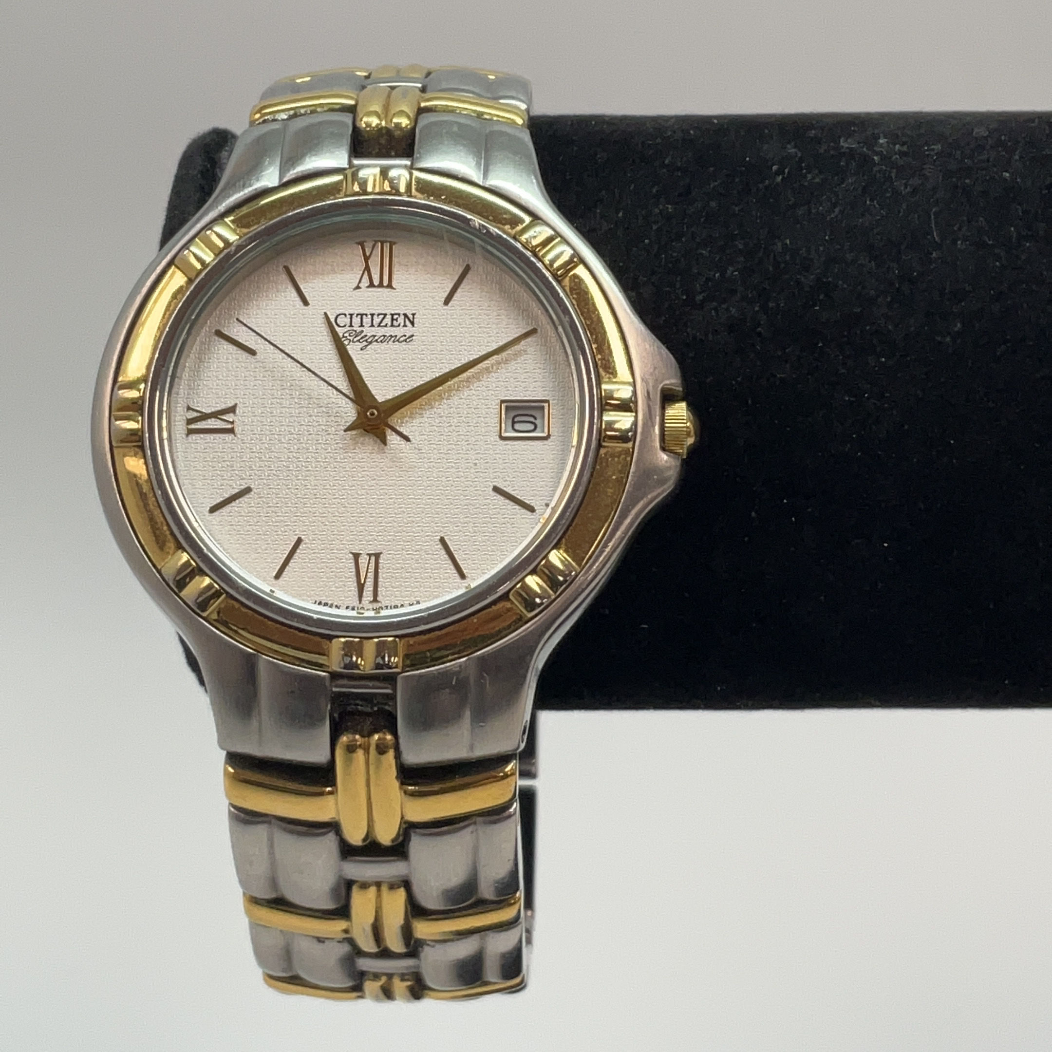 Buy the Designer Citizen Elegance 5510 H04511 Two Tone Round Dial