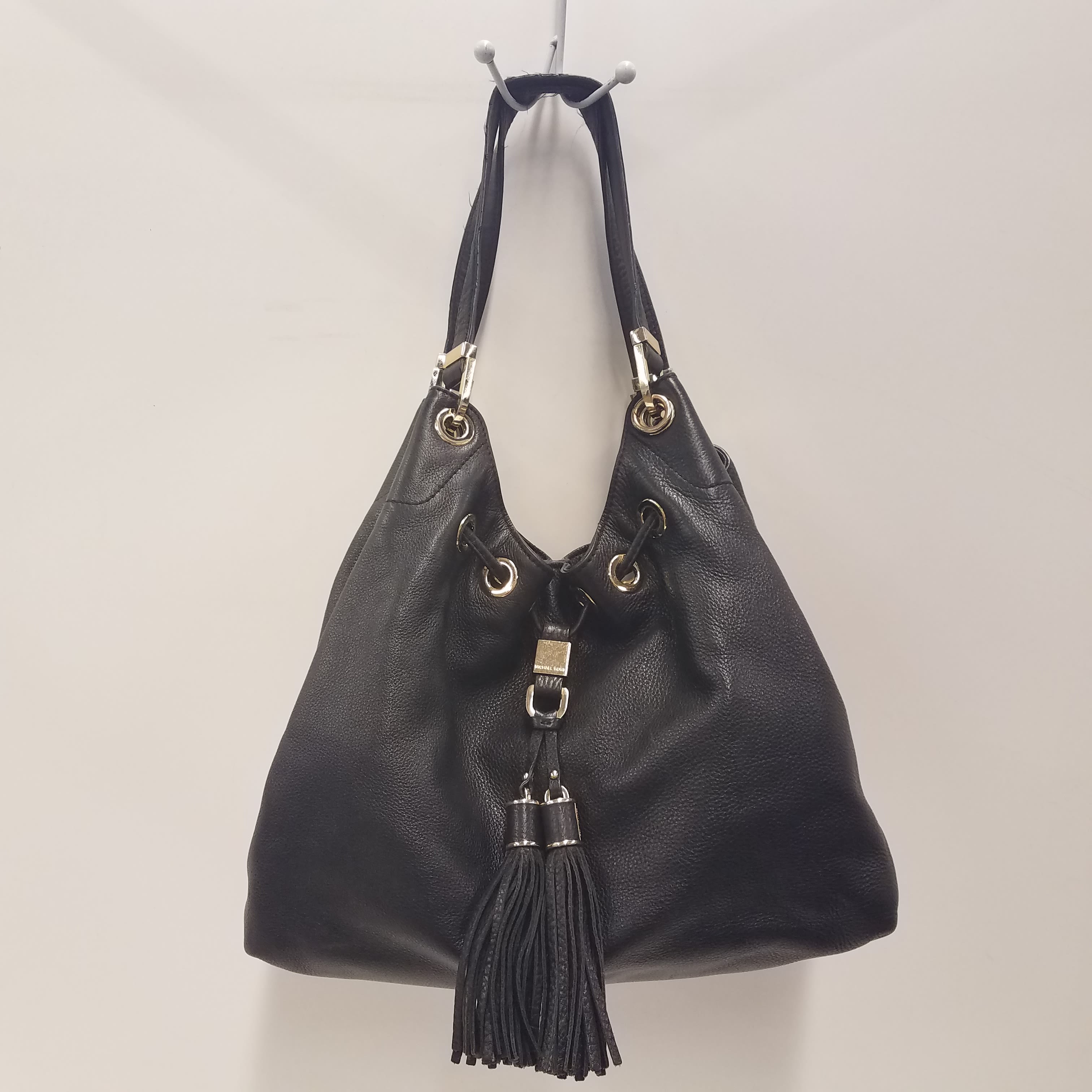 Michael Kors Camden Medium Leather Drawstring Satchel Bag –