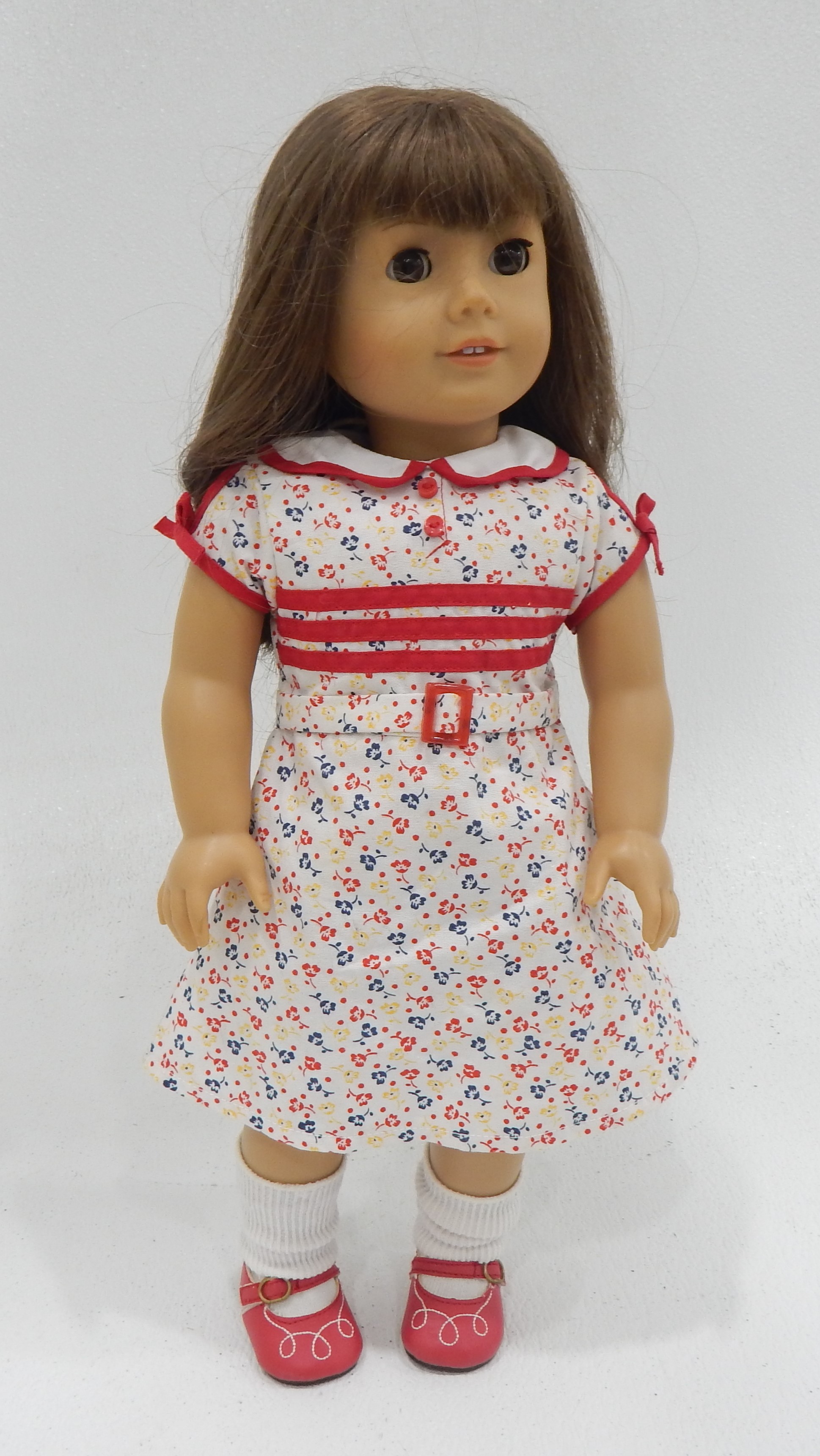 Buy the American Girl Brown Hair Bangs Brown Eyes Doll | GoodwillFinds