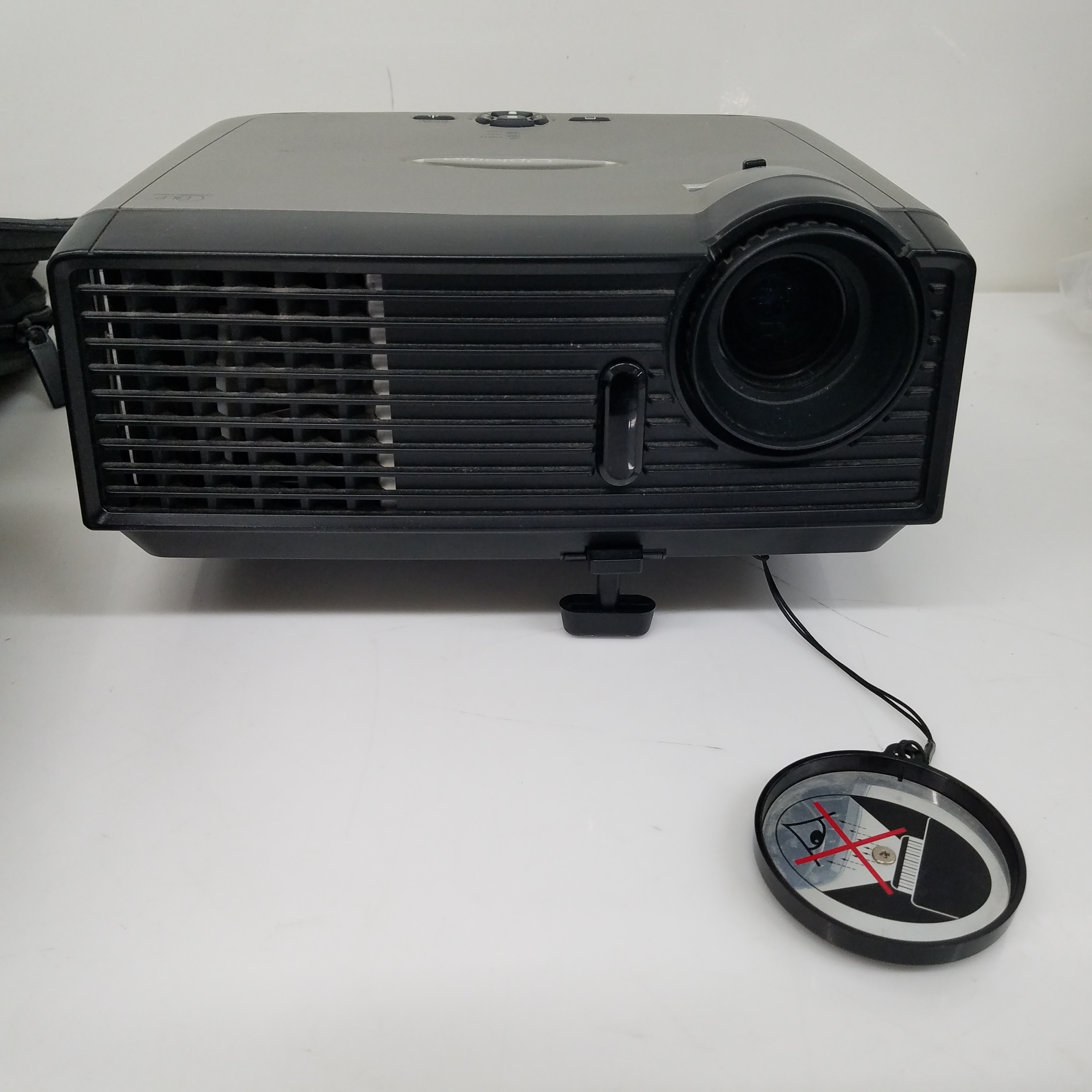 Buy The Optoma Dlp Projection Display Model Dx605r Goodwillfinds