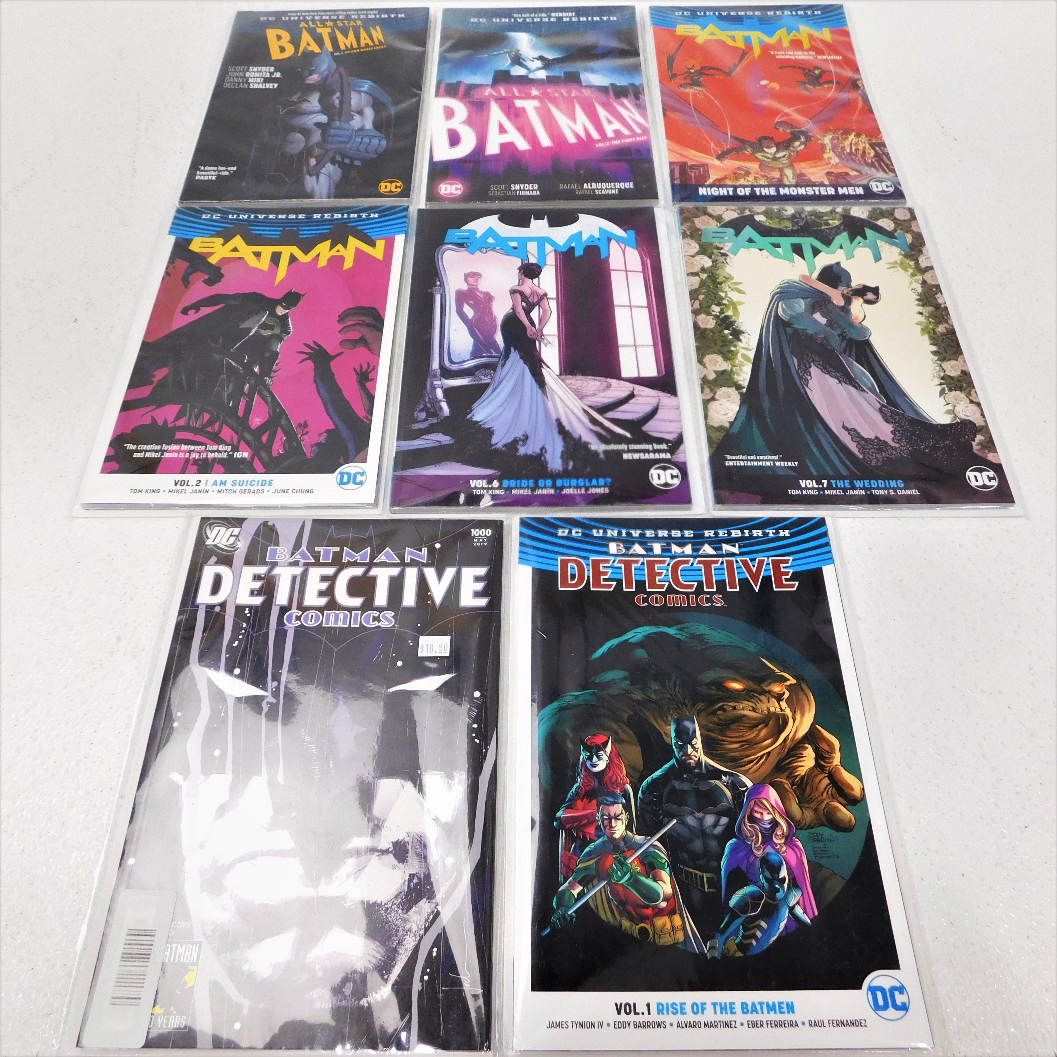 Buy the DC Comics Modern Batman Graphic Novel Lot | GoodwillFinds