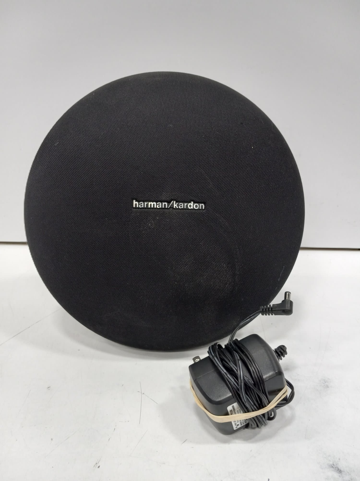Buy the Harman/Kardon Onyx Studio 4 Wireless Speaker | GoodwillFinds