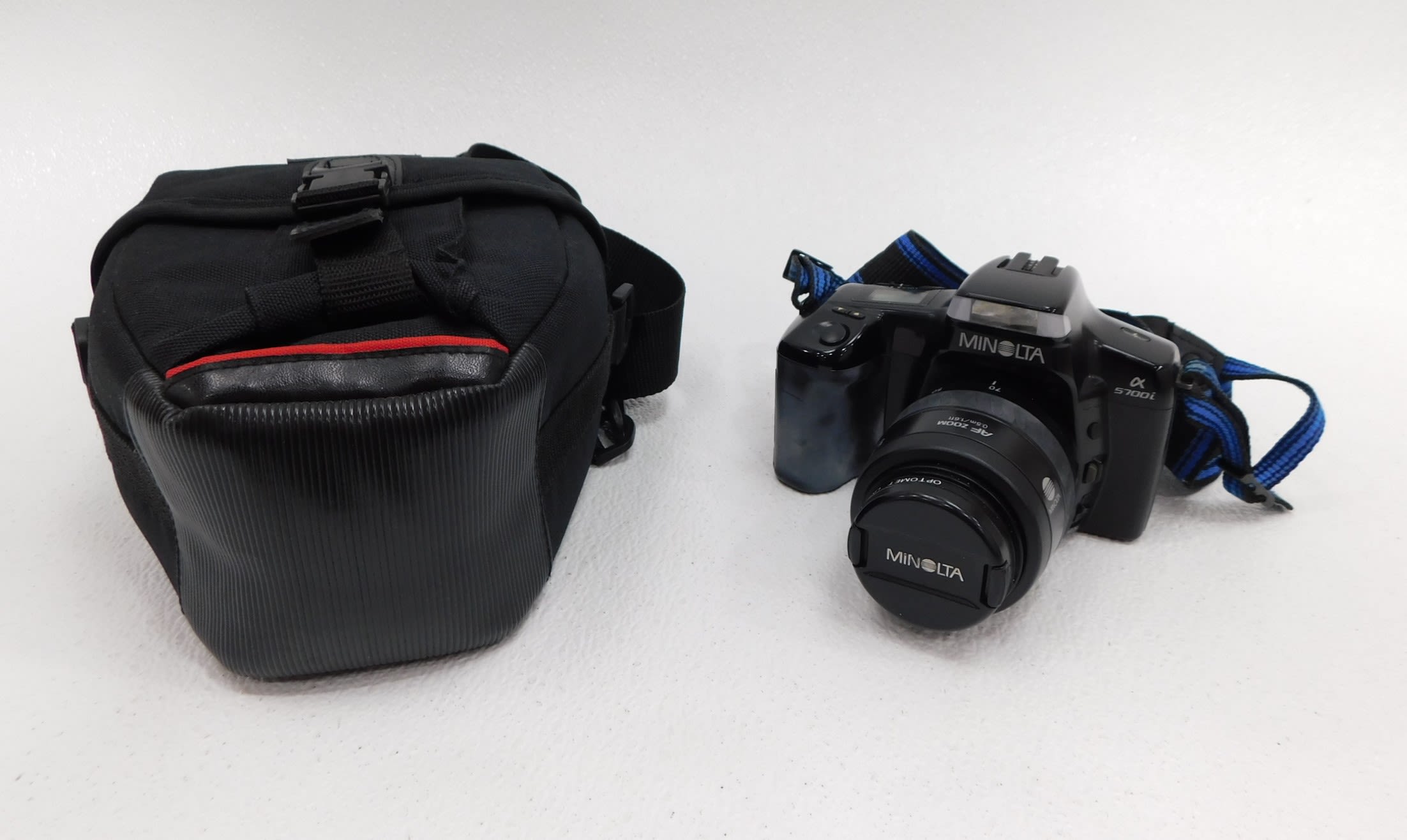 Buy Minolta Alpha a-5700i Maxxum 5000i 35mm Film Camera W/ Zoom AF Lens +  Case for USD 46.74 | GoodwillFinds