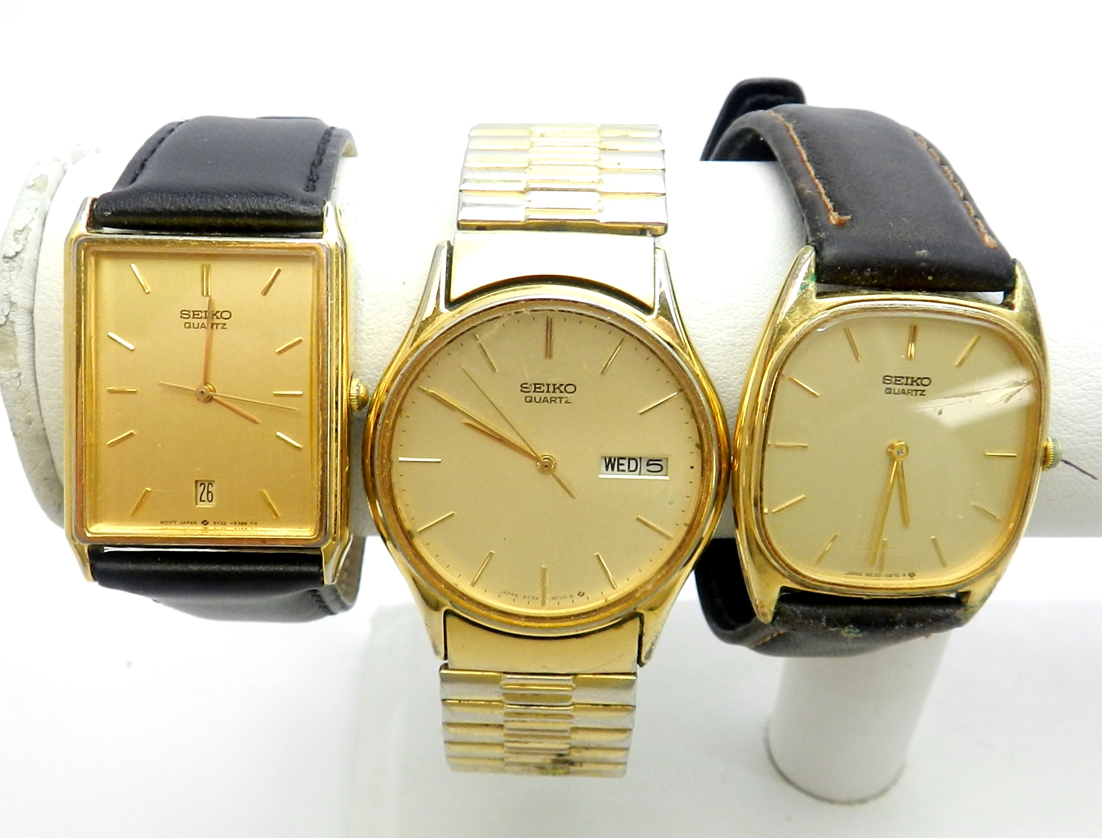 Buy the 3 Seiko Gold Tone St. Steel & Leather Strap Men's Watches |  GoodwillFinds