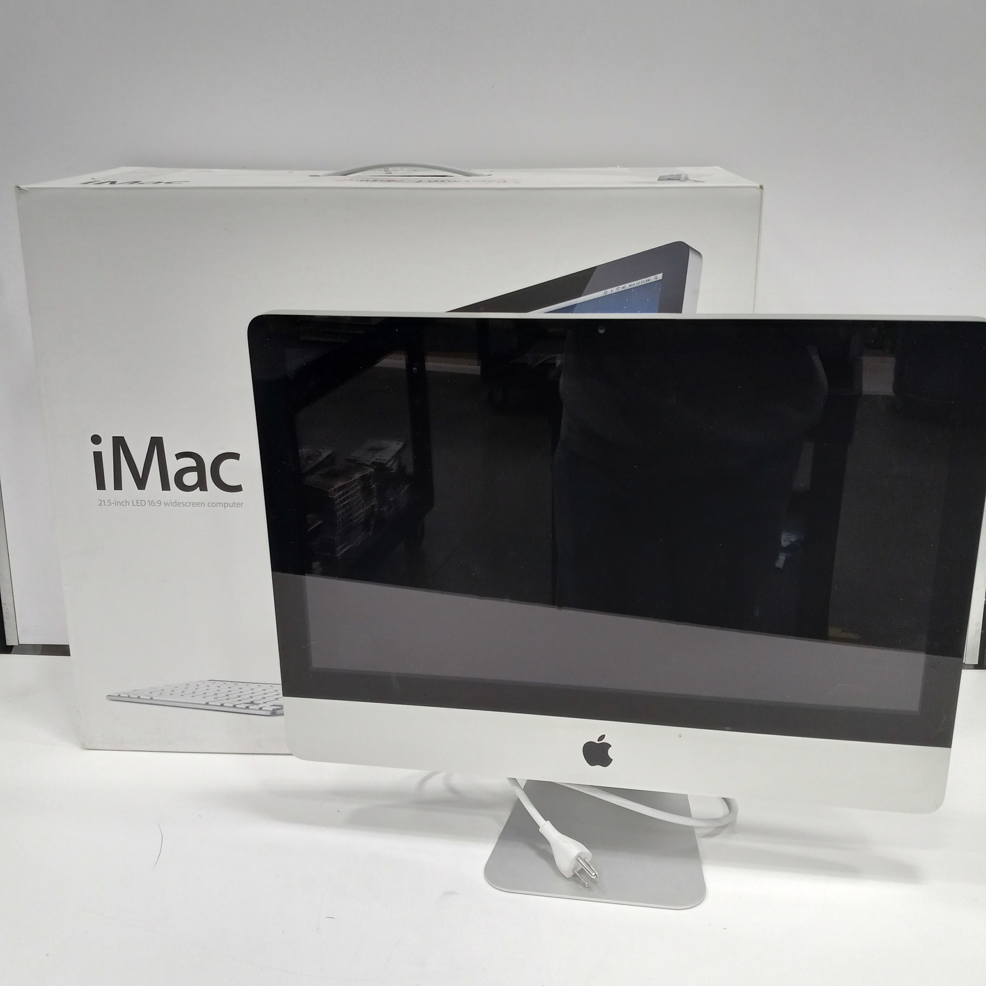Buy Apple iMac 21.5 inchs Computer In Box for USD 199.99 | GoodwillFinds