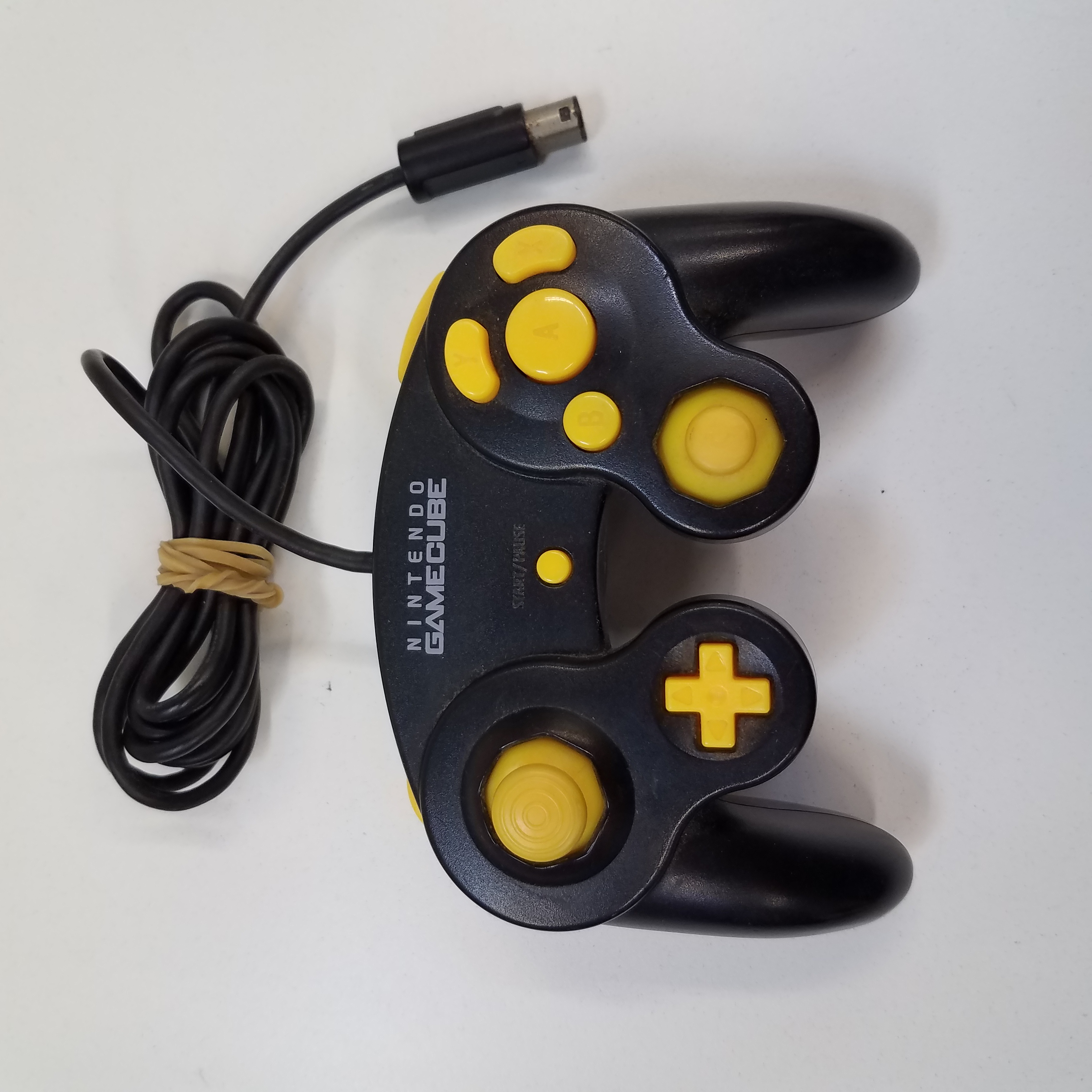 custom black gamecube controller