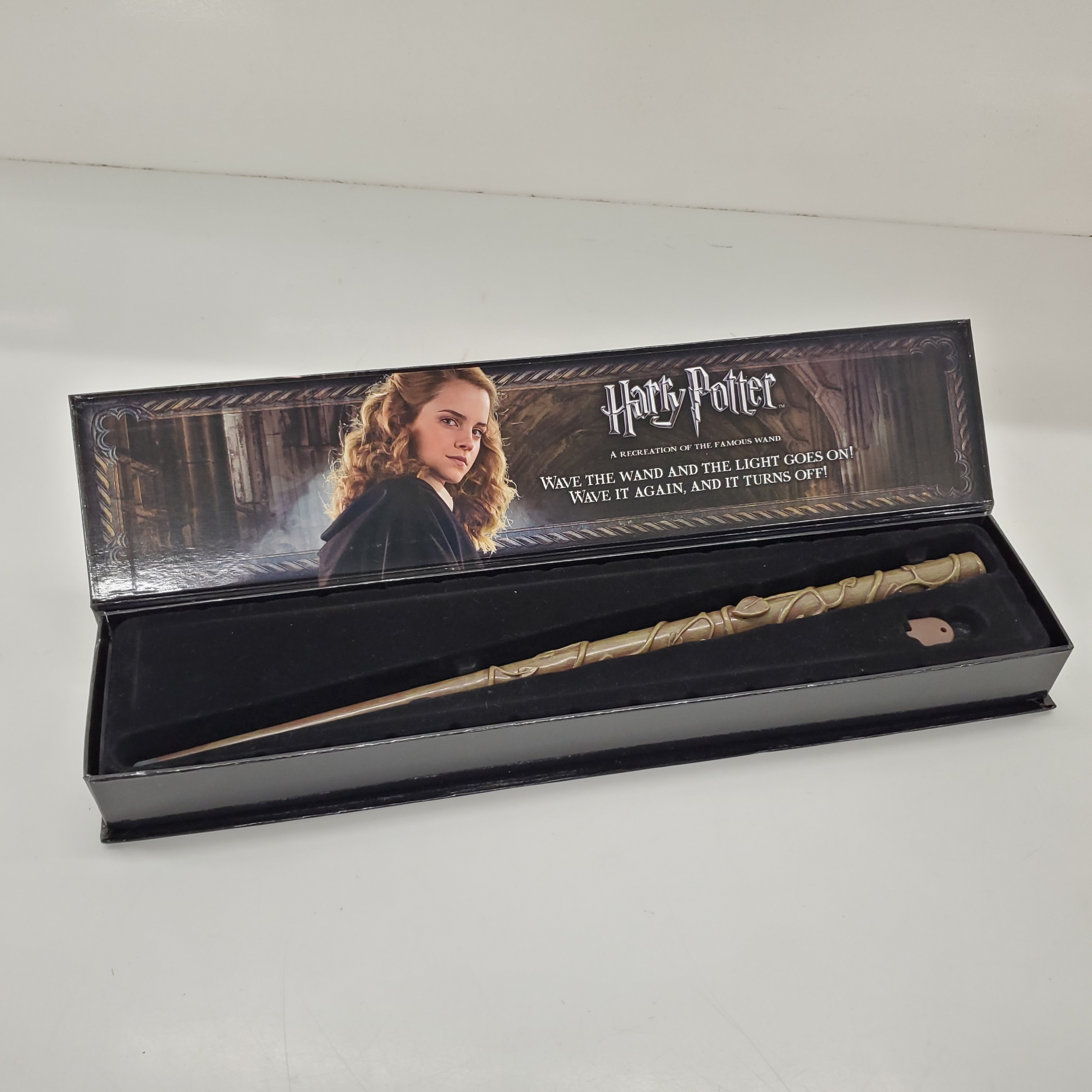 Buy the The Noble Collection Hermione Granger's Wand Illuminating Tip ...