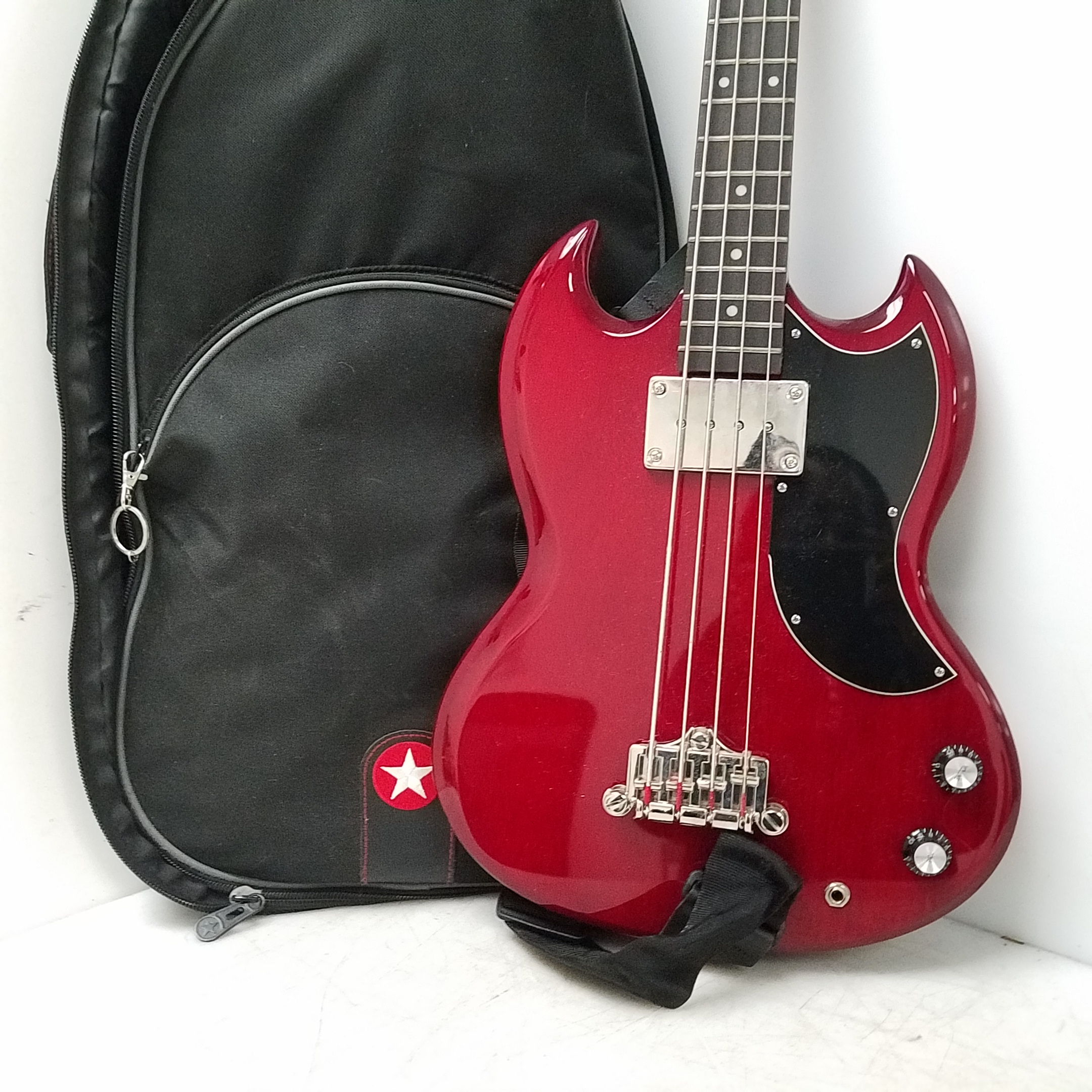 Buy the Epiphone EB3 Electric Bass Guitar Cherry w Roadrunner Gig