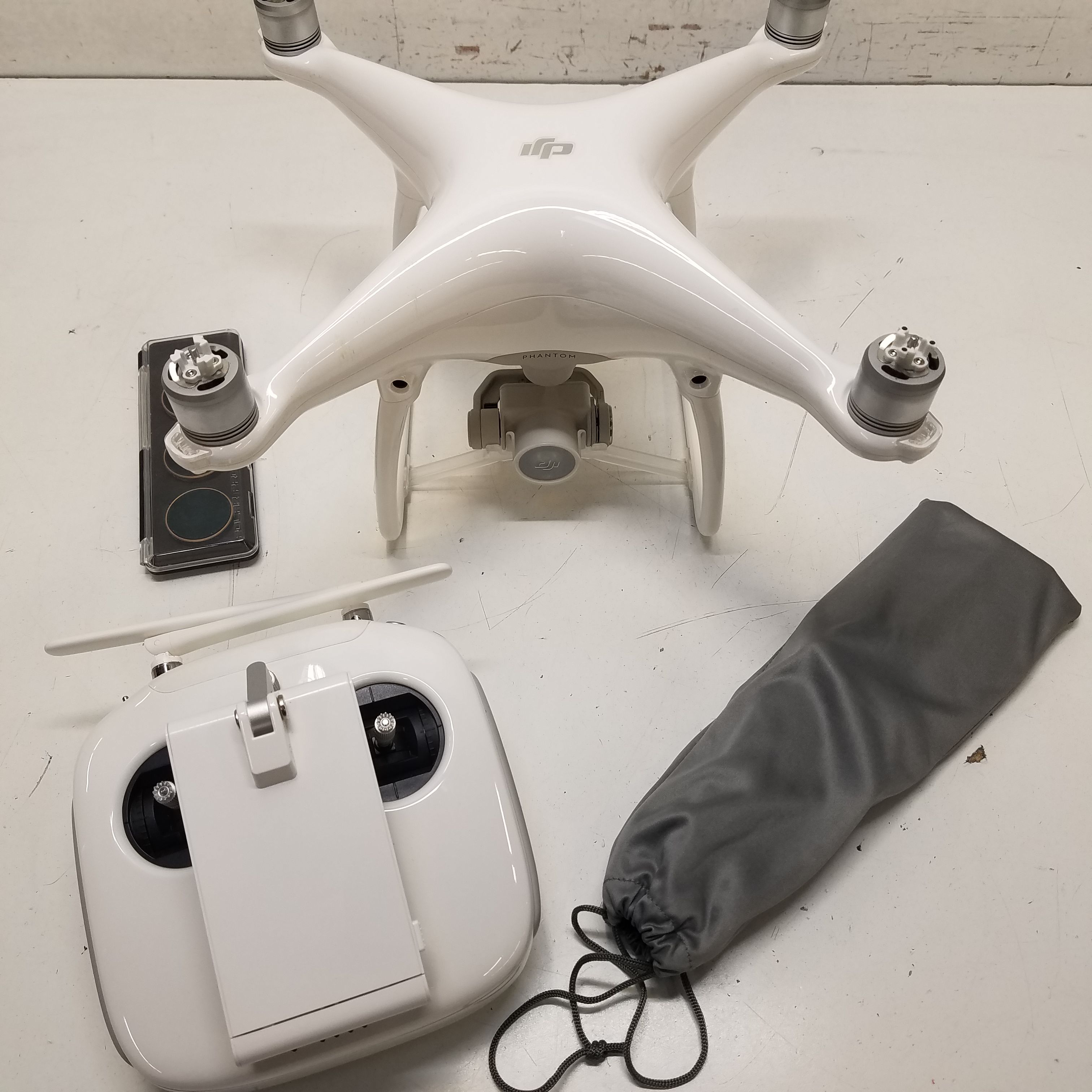 Buy the DJI Phantom Drone WM330A | GoodwillFinds