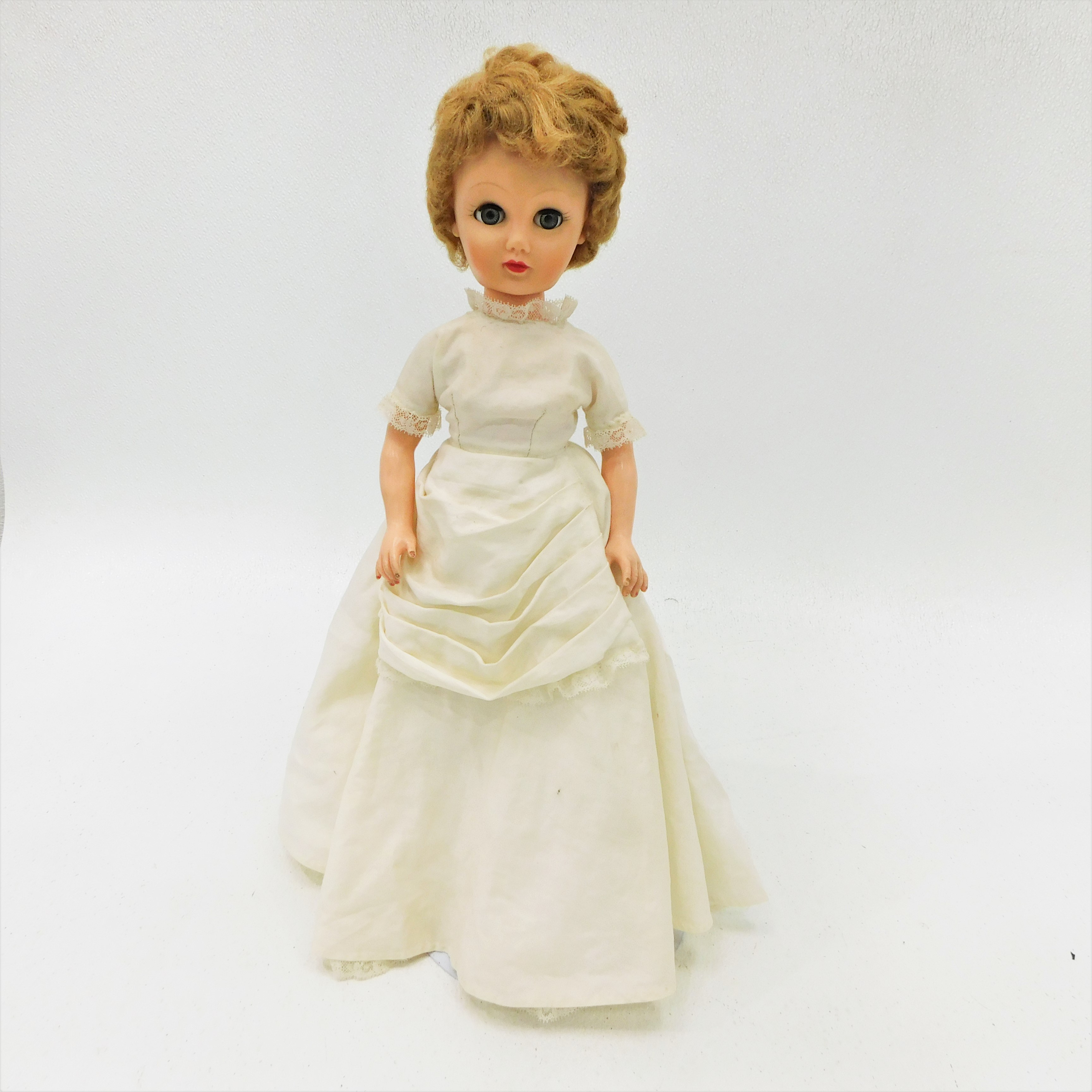 12+ Vintage Wedding Doll