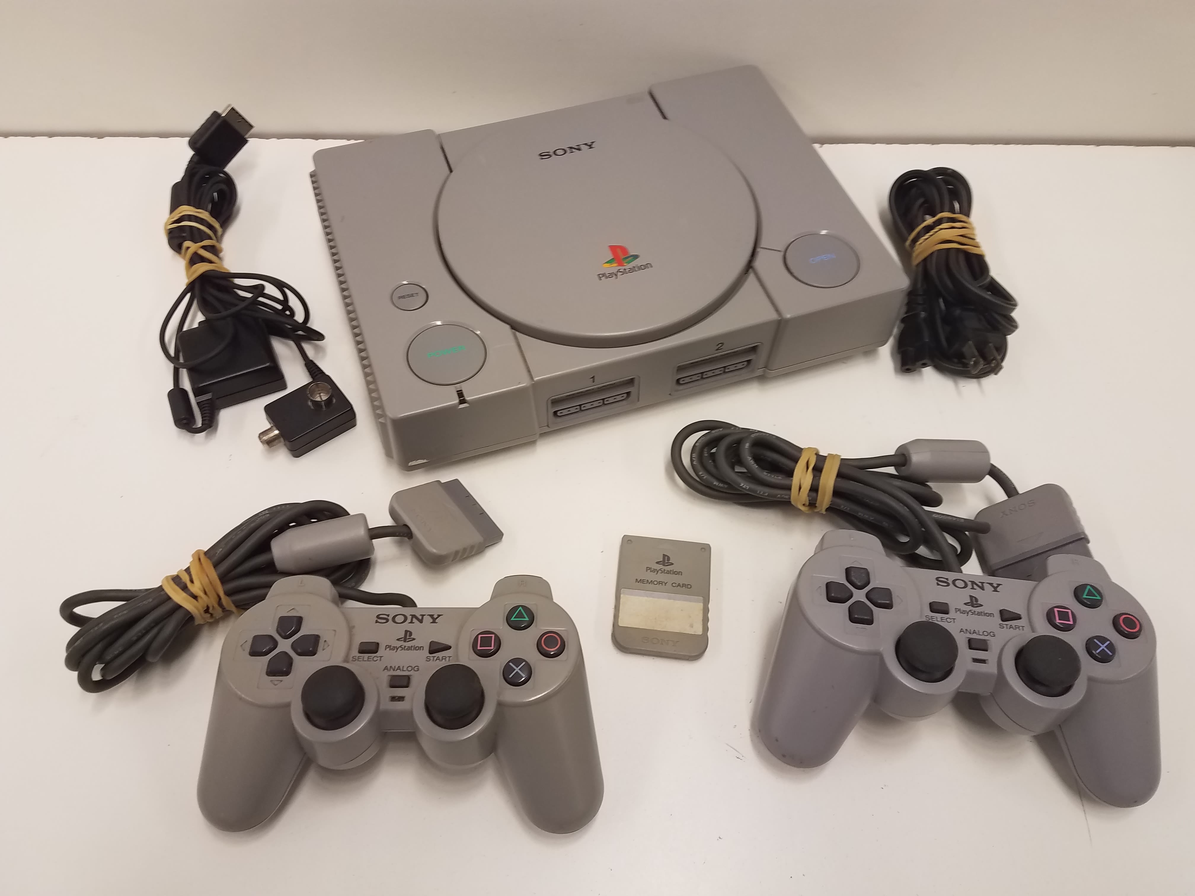 Buy the Sony Playstation SCPH-7501 console - gray | GoodwillFinds