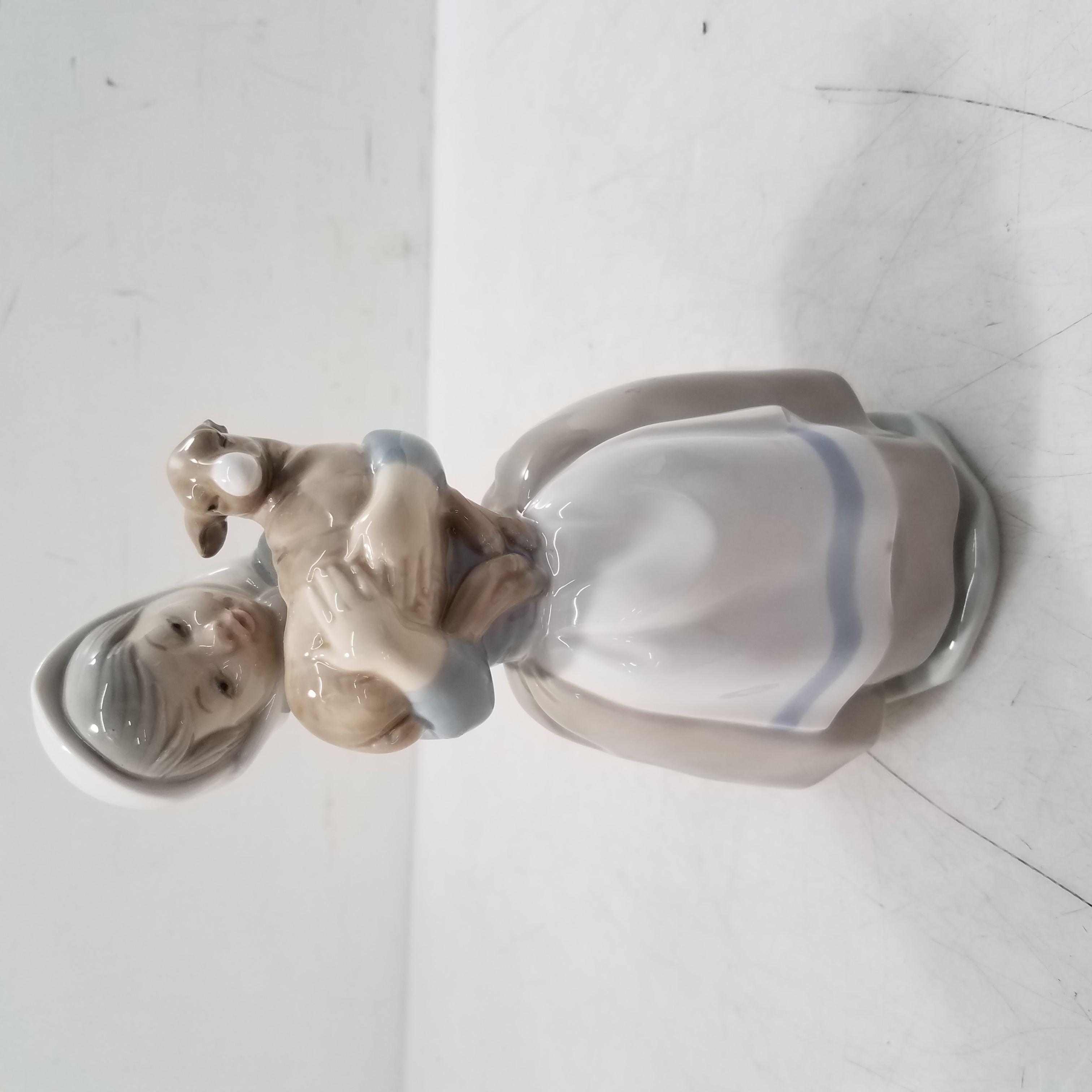 Buy The Vintage Nao By Lladro Girl Holding Lamb Figurine Goodwillfinds 3822