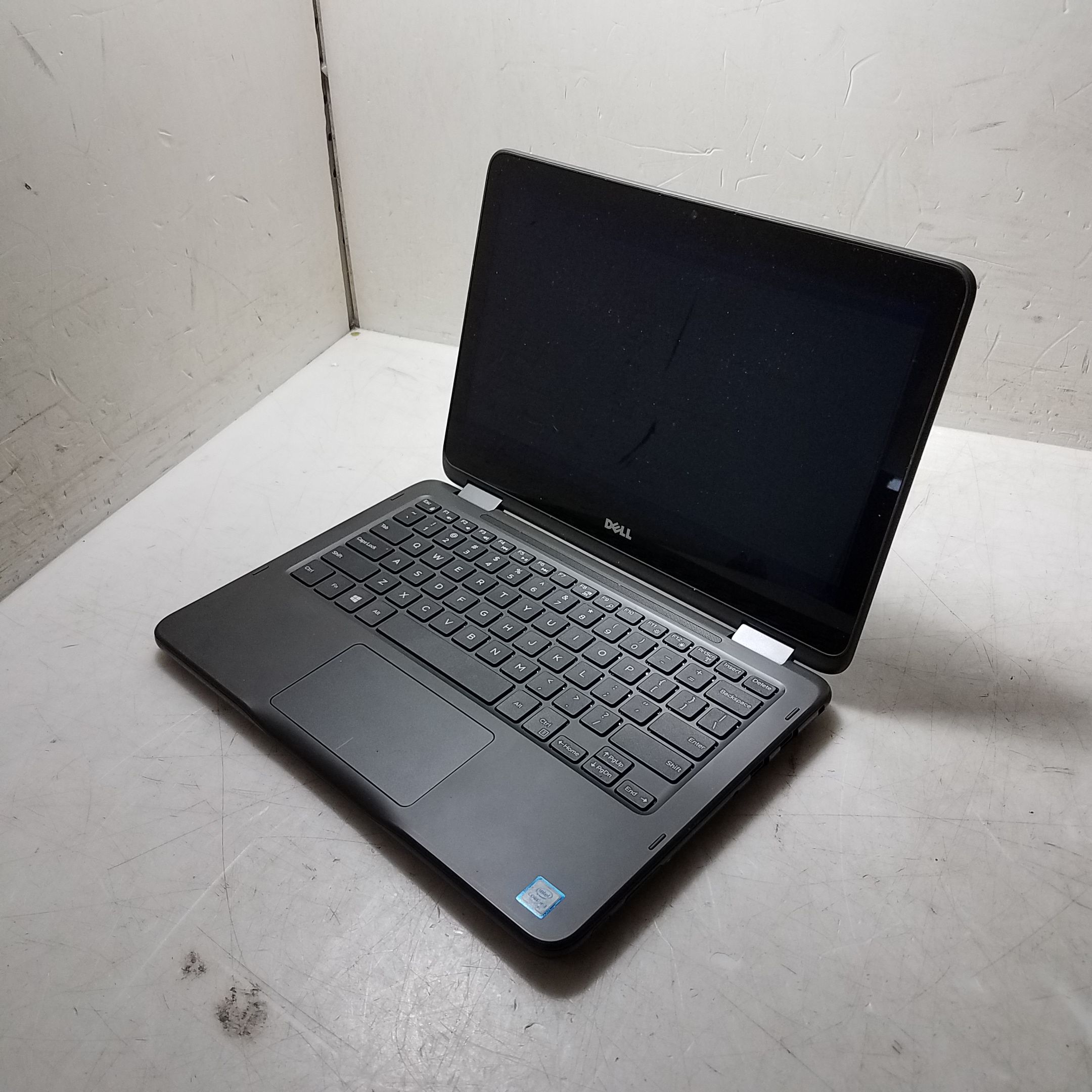 DELLノートパソコン/m3-7Y30/4GB/SSD120GB/2in1-