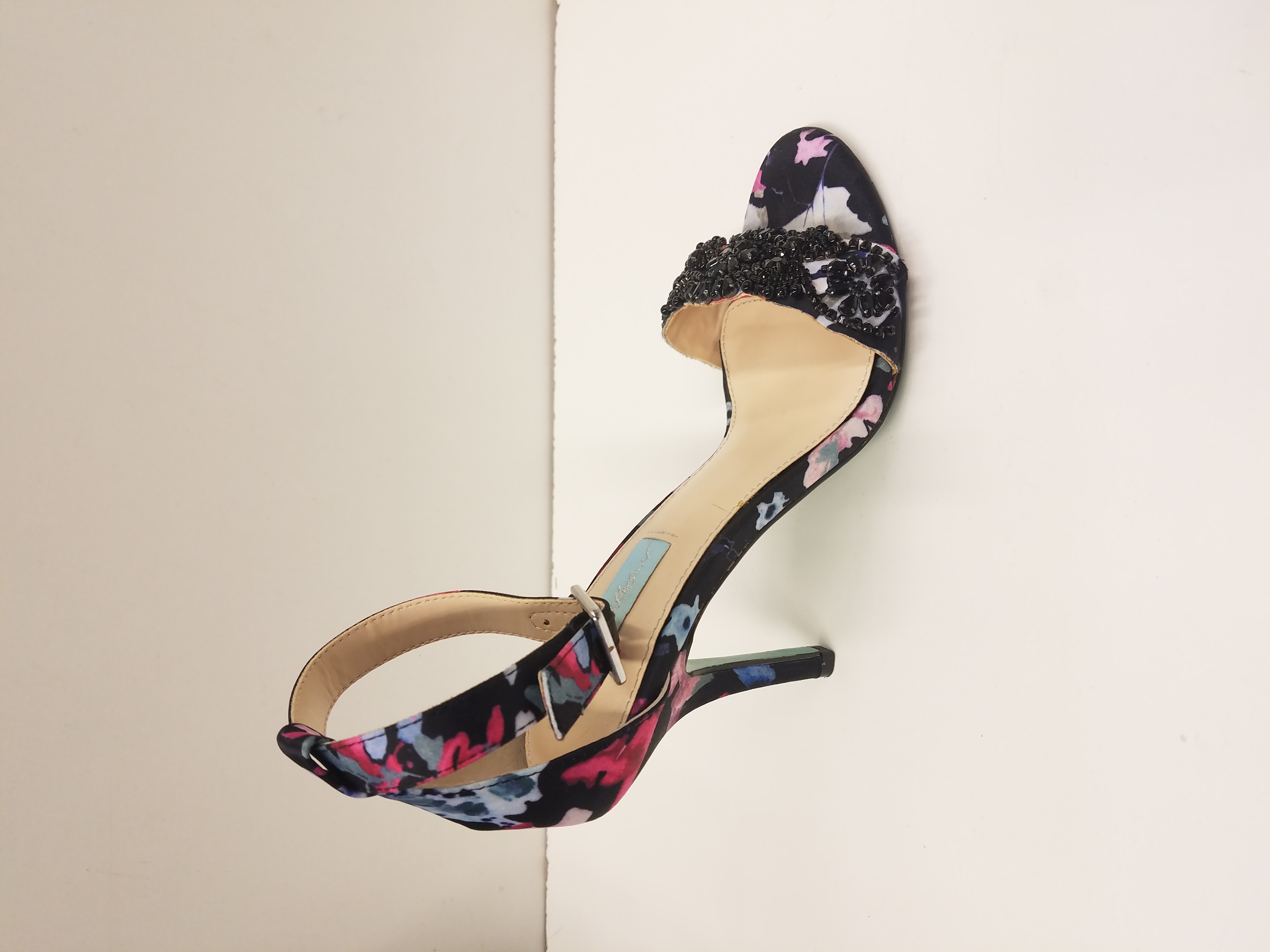 Buy The Betsey Johnson Heels Multicolor Size 7 GoodwillFinds   343badac8e4640a488ed69760f0d1595 