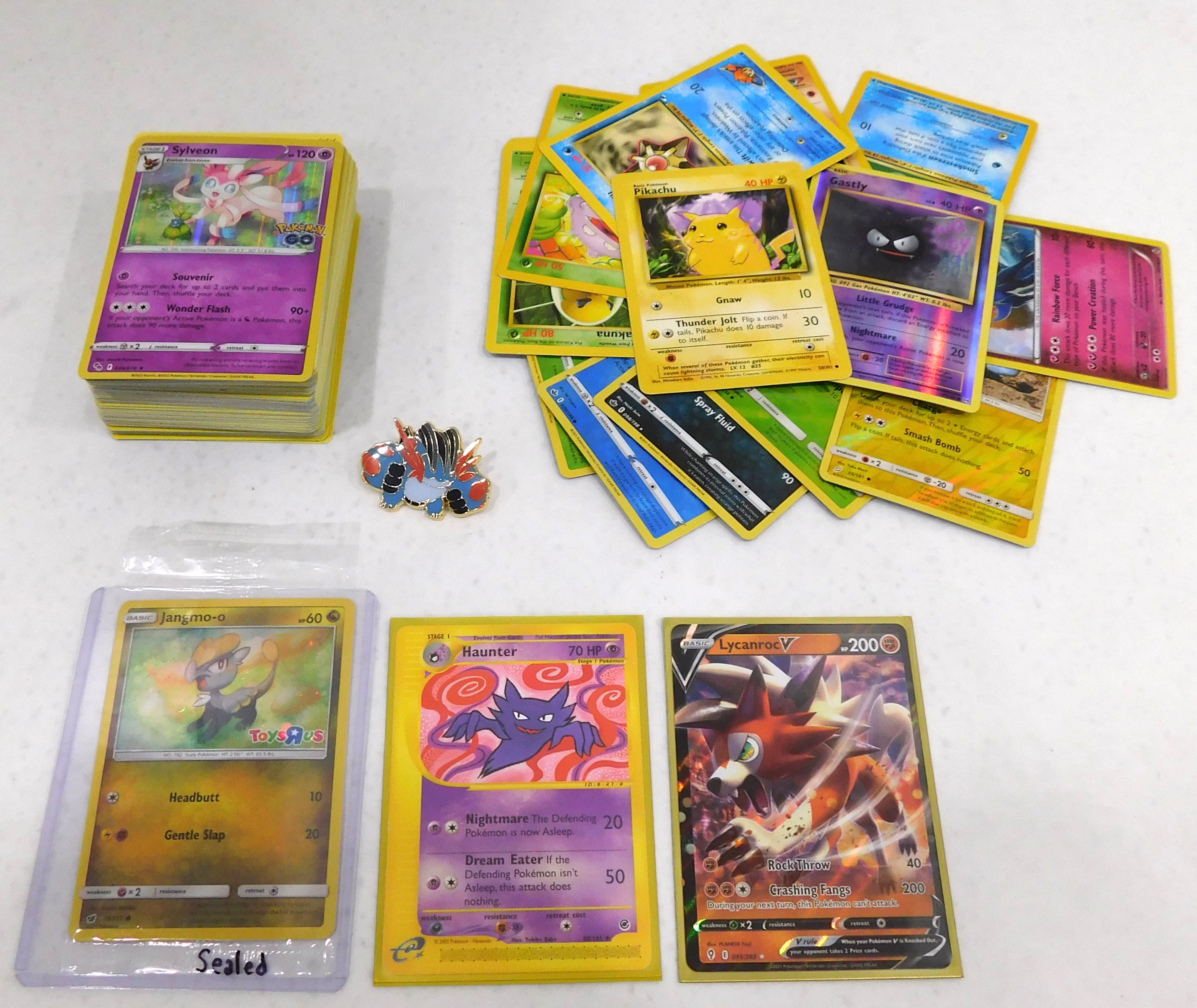 Buy the Pokemon TCG Lot of 100+ Cards Bulk with Holofoils and Rares ...