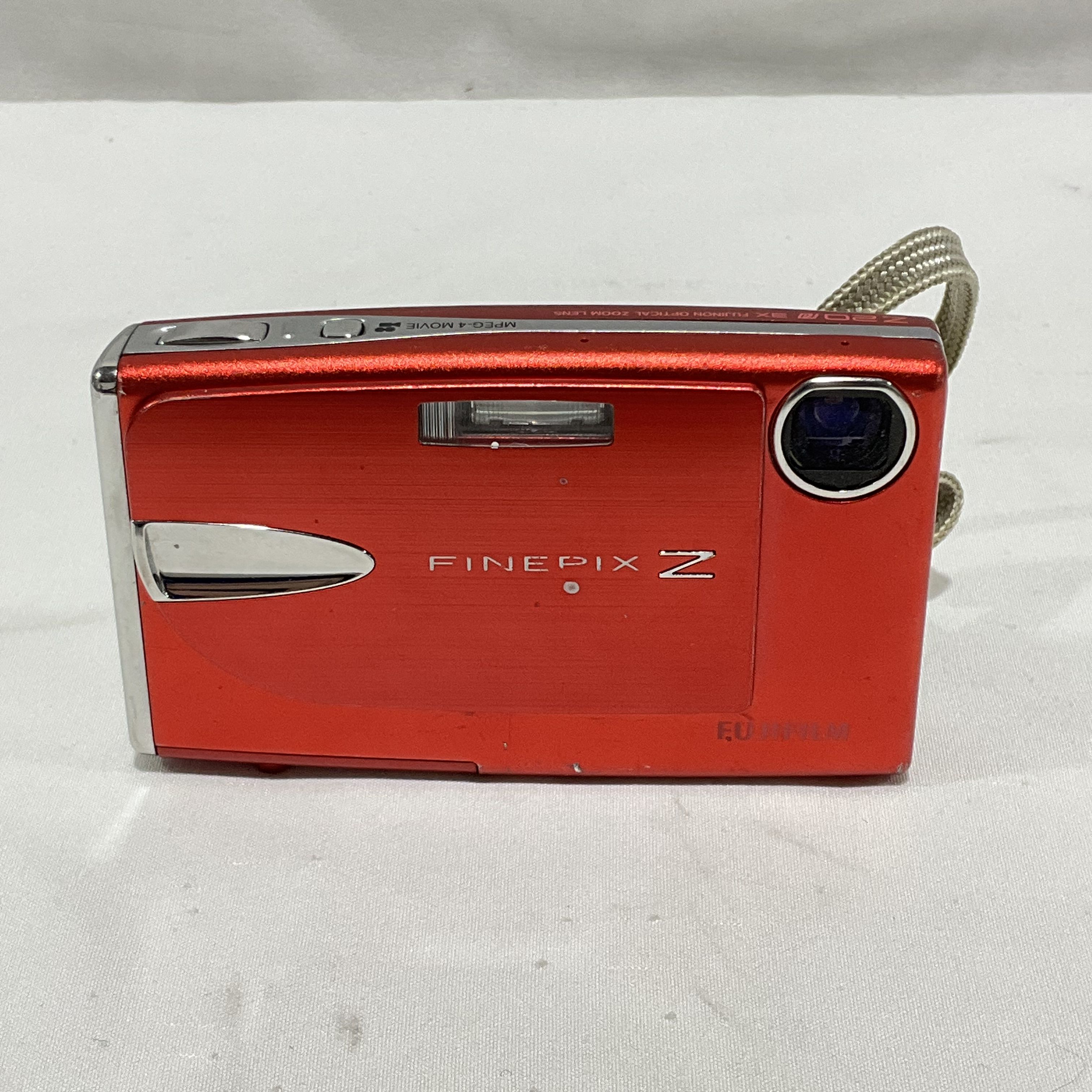 Buy Fujifilm FinePix Z20fd Digital Camera for USD 24.99 | GoodwillFinds