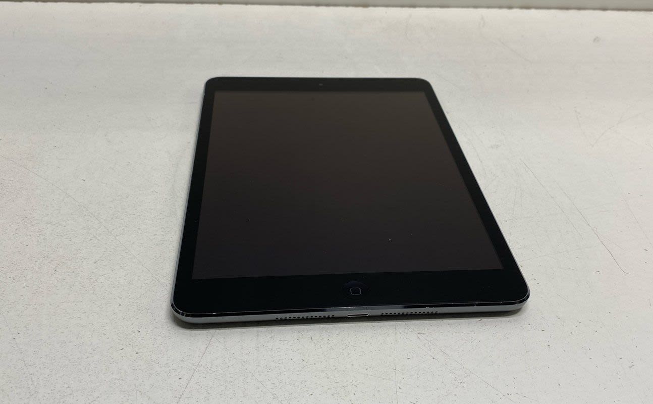 Buy the Apple iPad Mini 2 (A1489) 16GB Black/Gray | GoodwillFinds