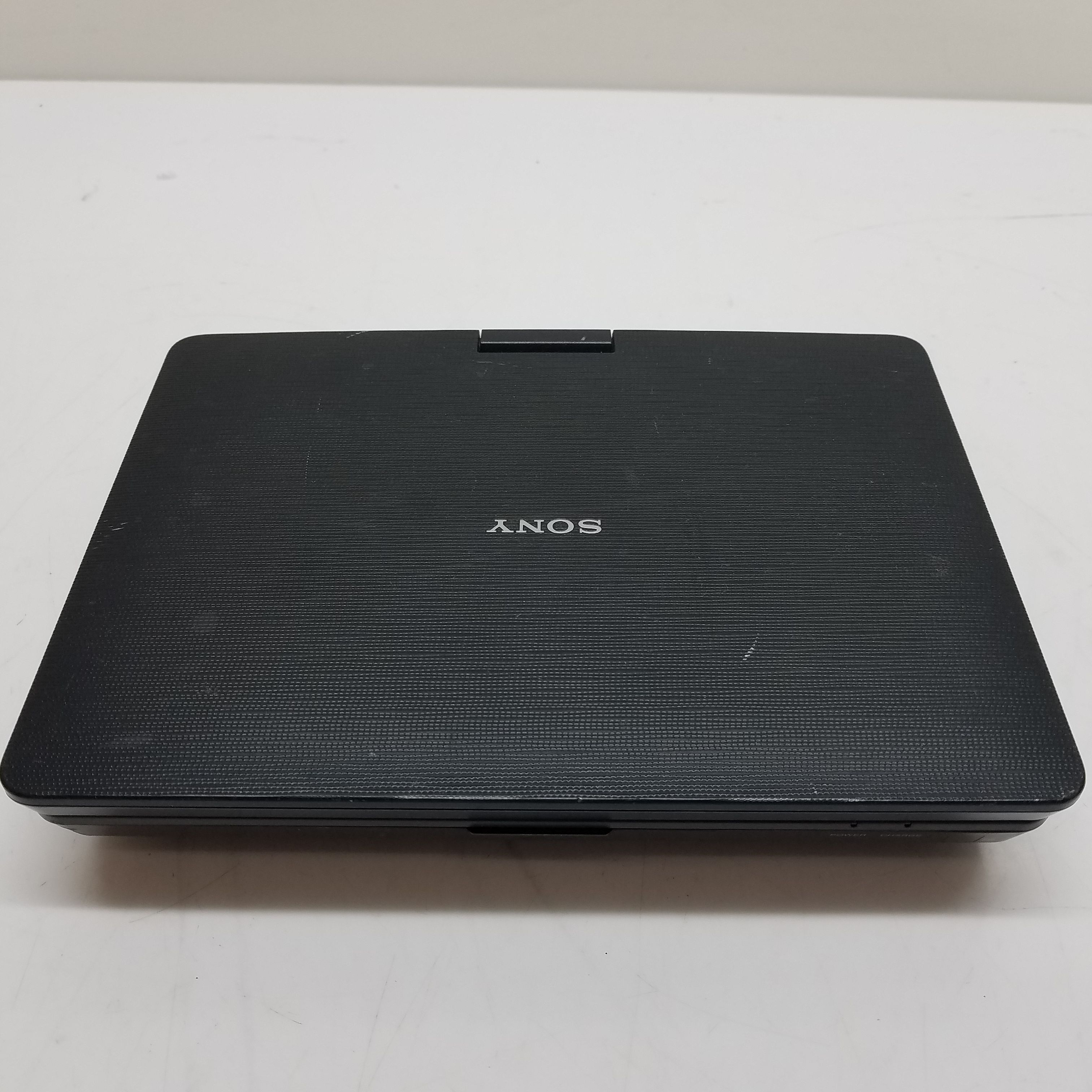 Buy Sony DVP-FX950 Portable CD/DVD Player For Parts/Repair for USD 39.99 |  GoodwillFinds