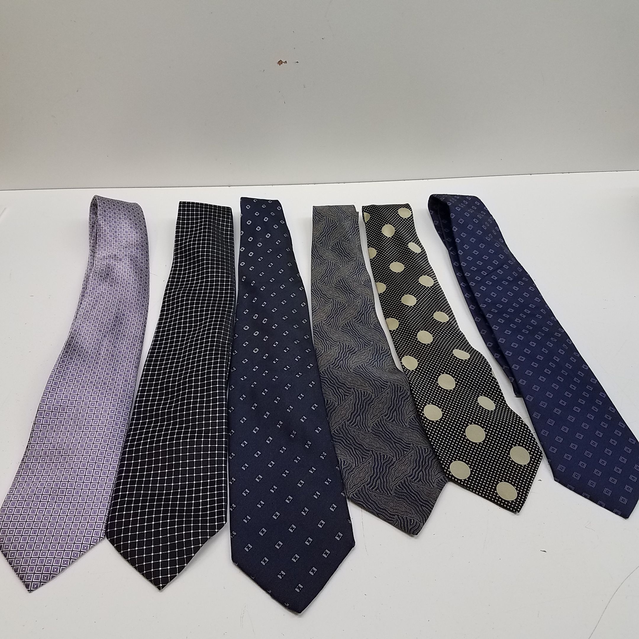 Buy the Bundle of 7 Armani Men Ties | GoodwillFinds