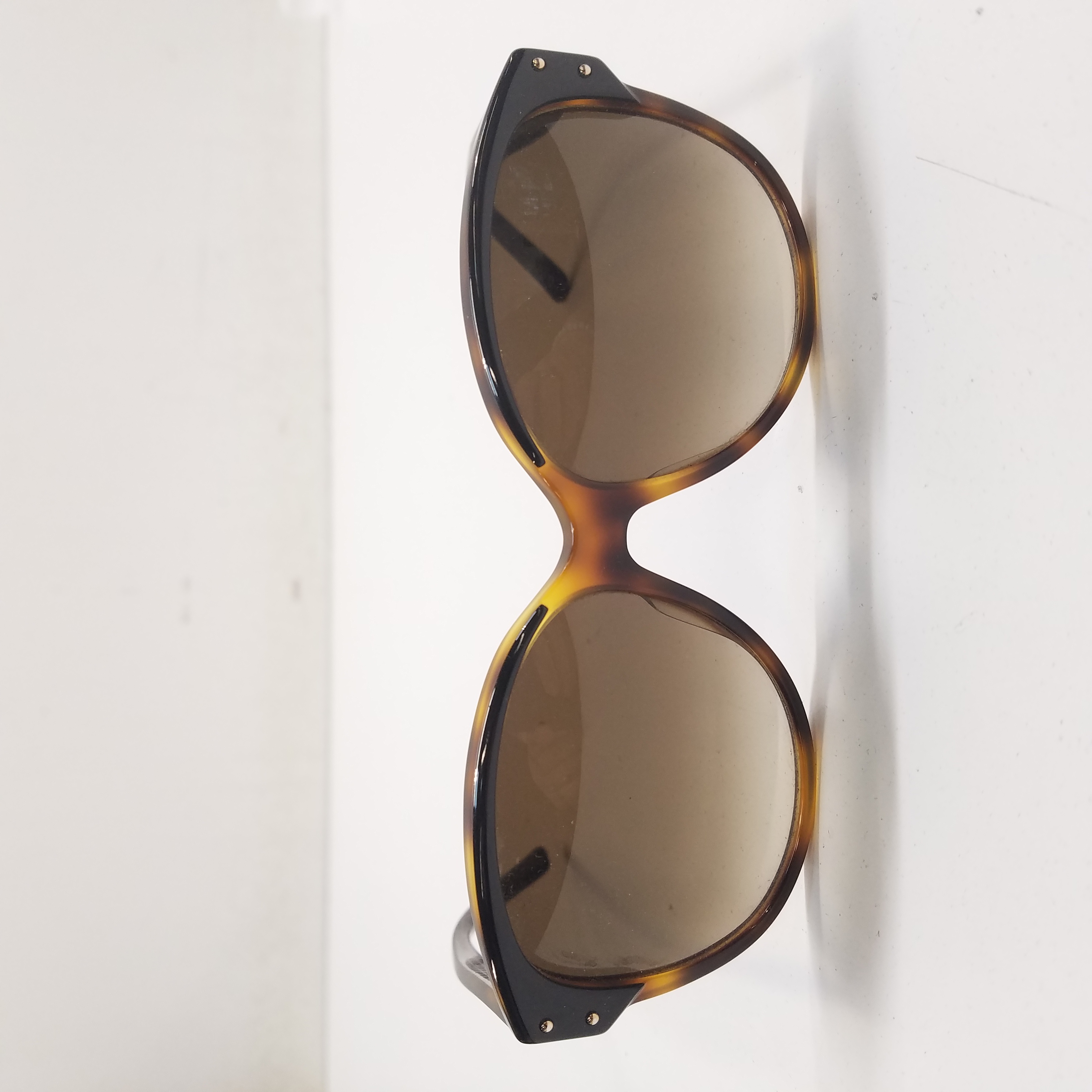 Buy the Christian Dior DiorBonVoyage Sunglasses Tortoise | GoodwillFinds