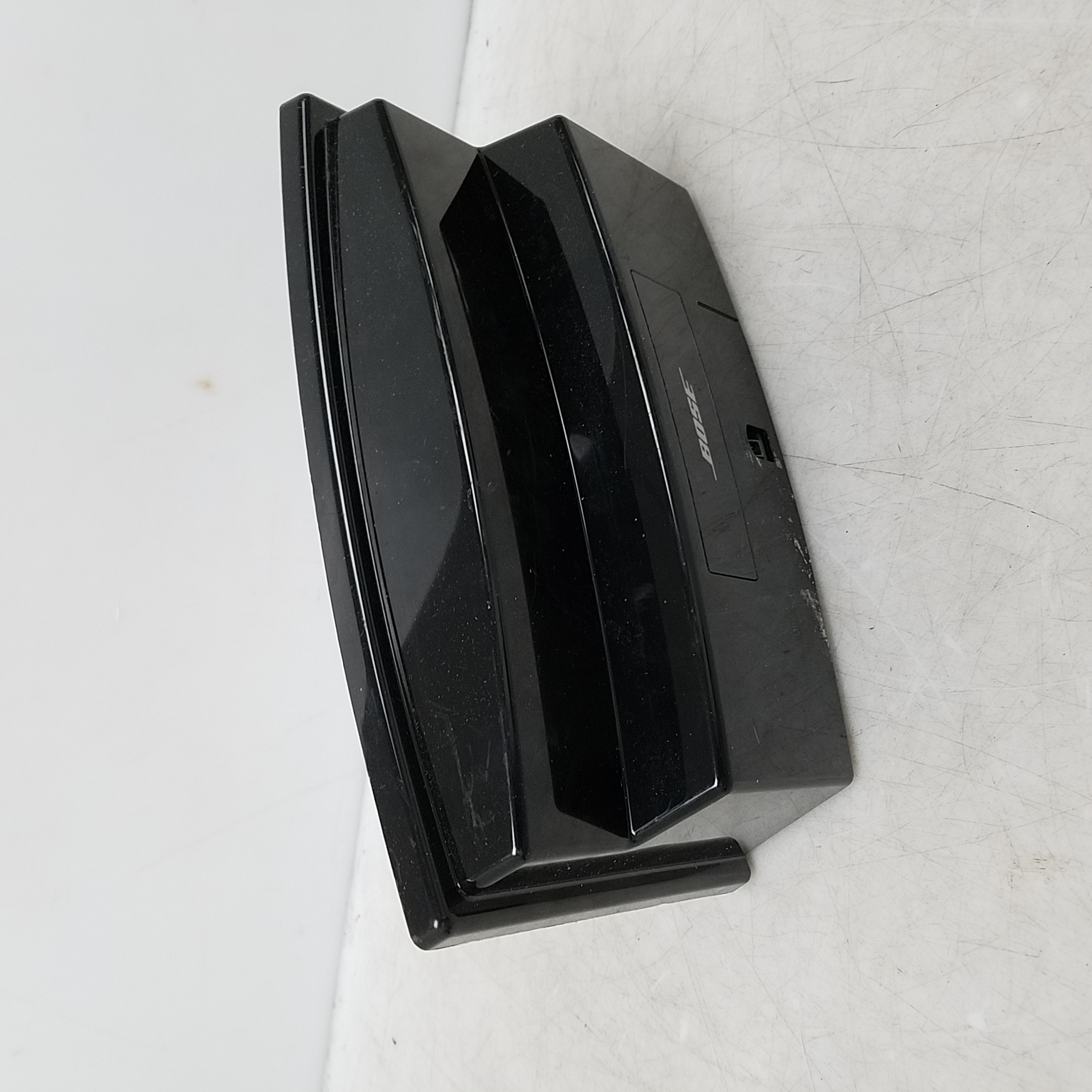 Buy the Bose SoundDock | GoodwillFinds