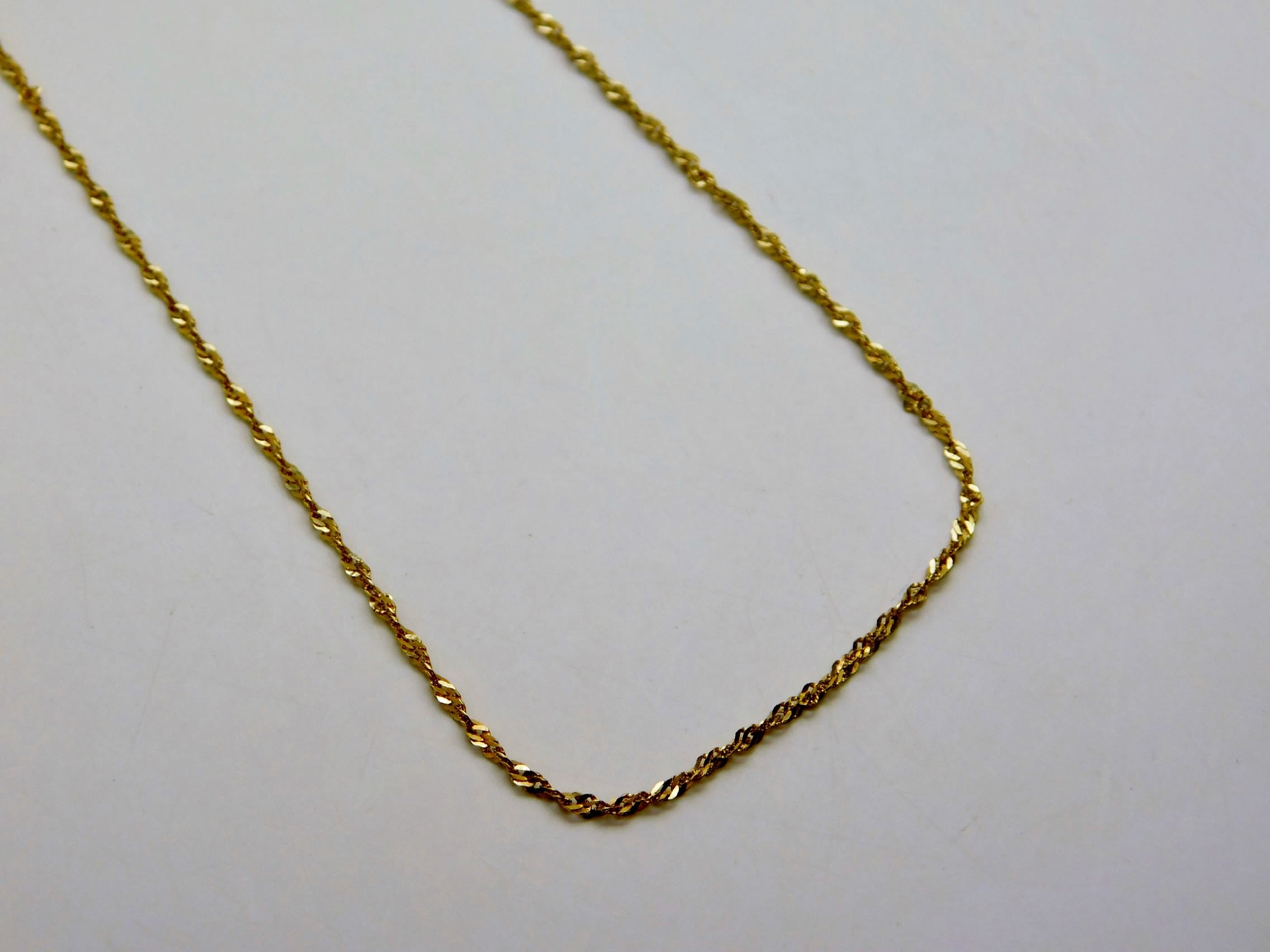 Buy the 14K Gold Twisted Curb Chain Necklace 1.9g | GoodwillFinds