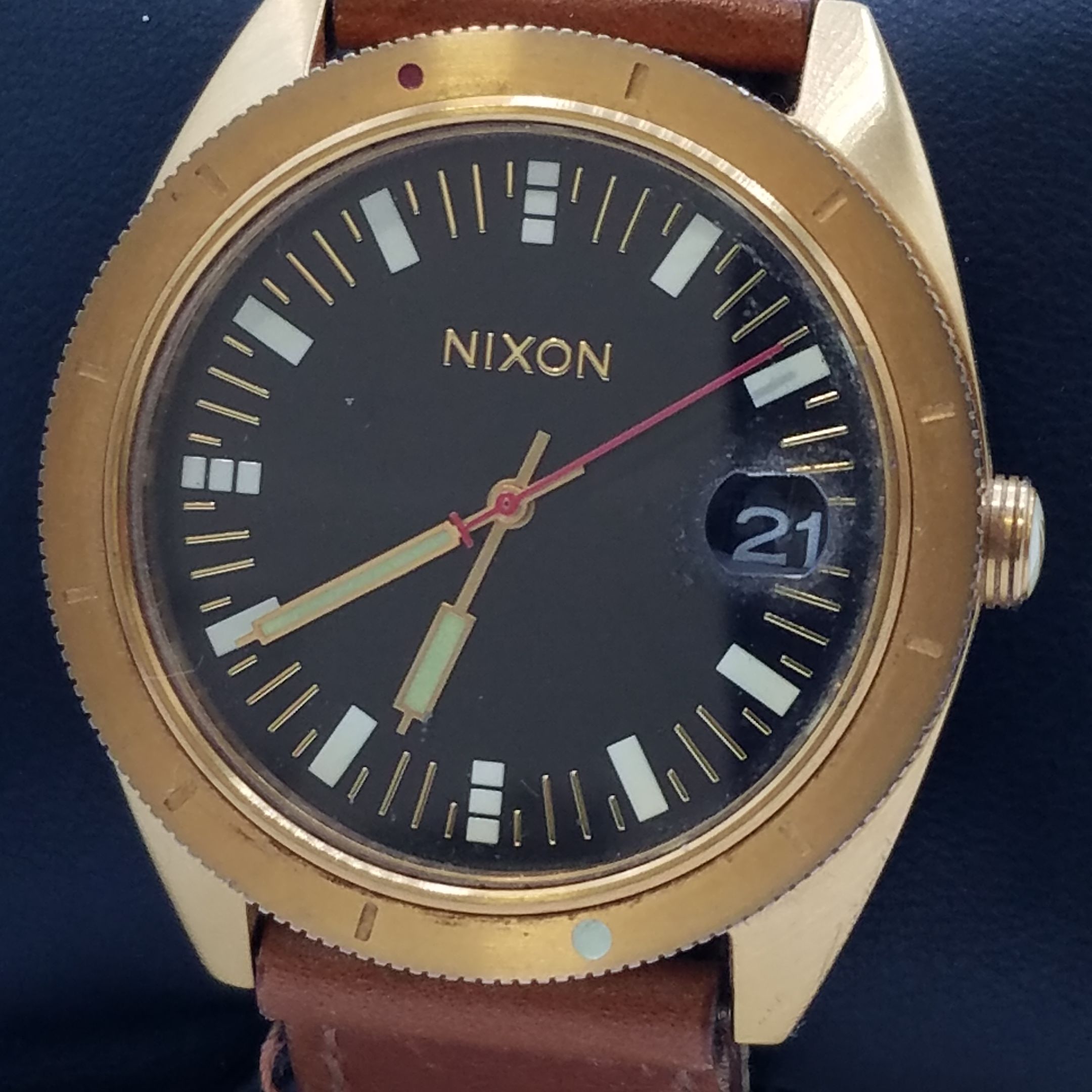 Buy the Nixon Wanderlust The Rover 42mm Analog Date Watch 75.0g 