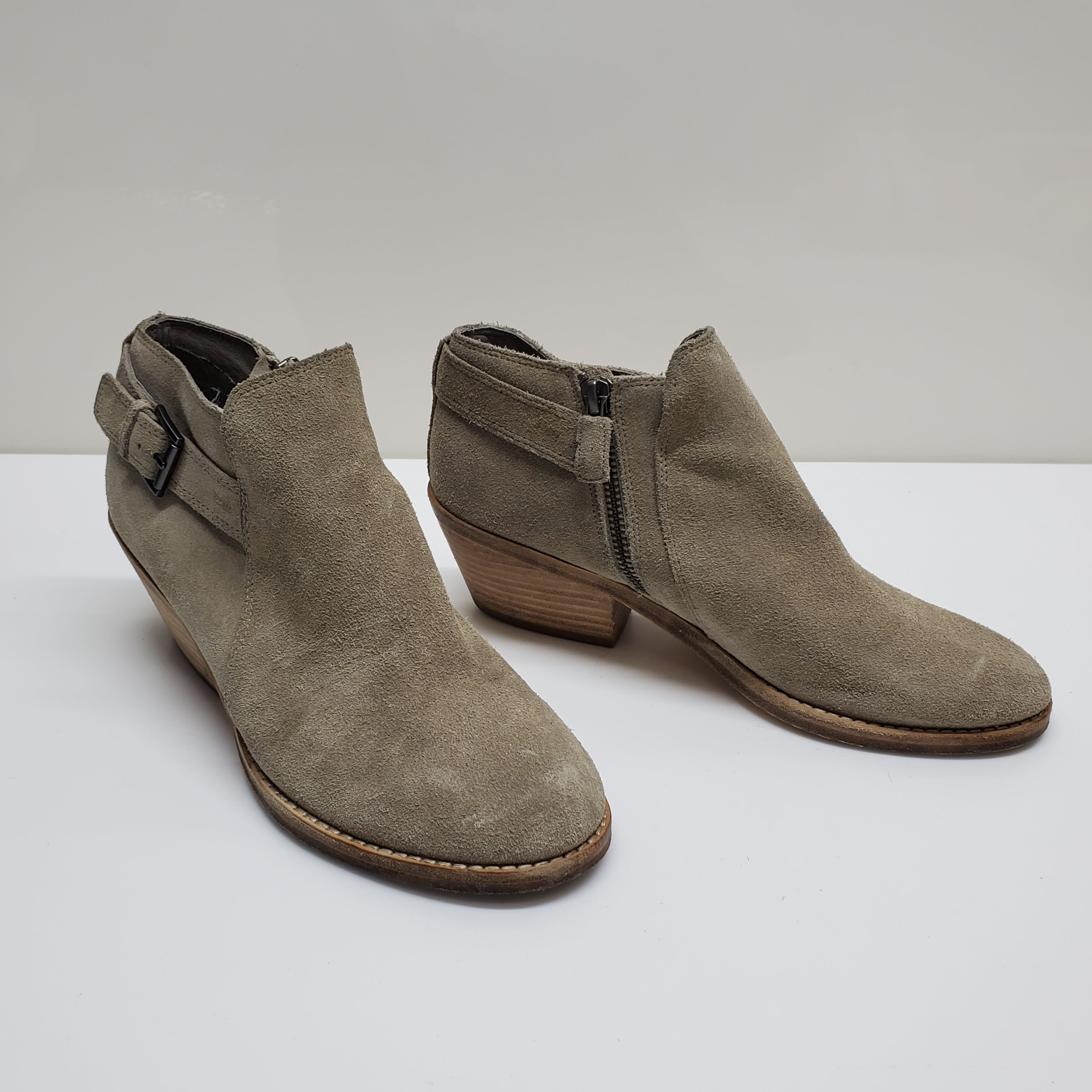 Buy the Eileen Fisher 7 Suede Rein Ankle Bootie Boot | GoodwillFinds