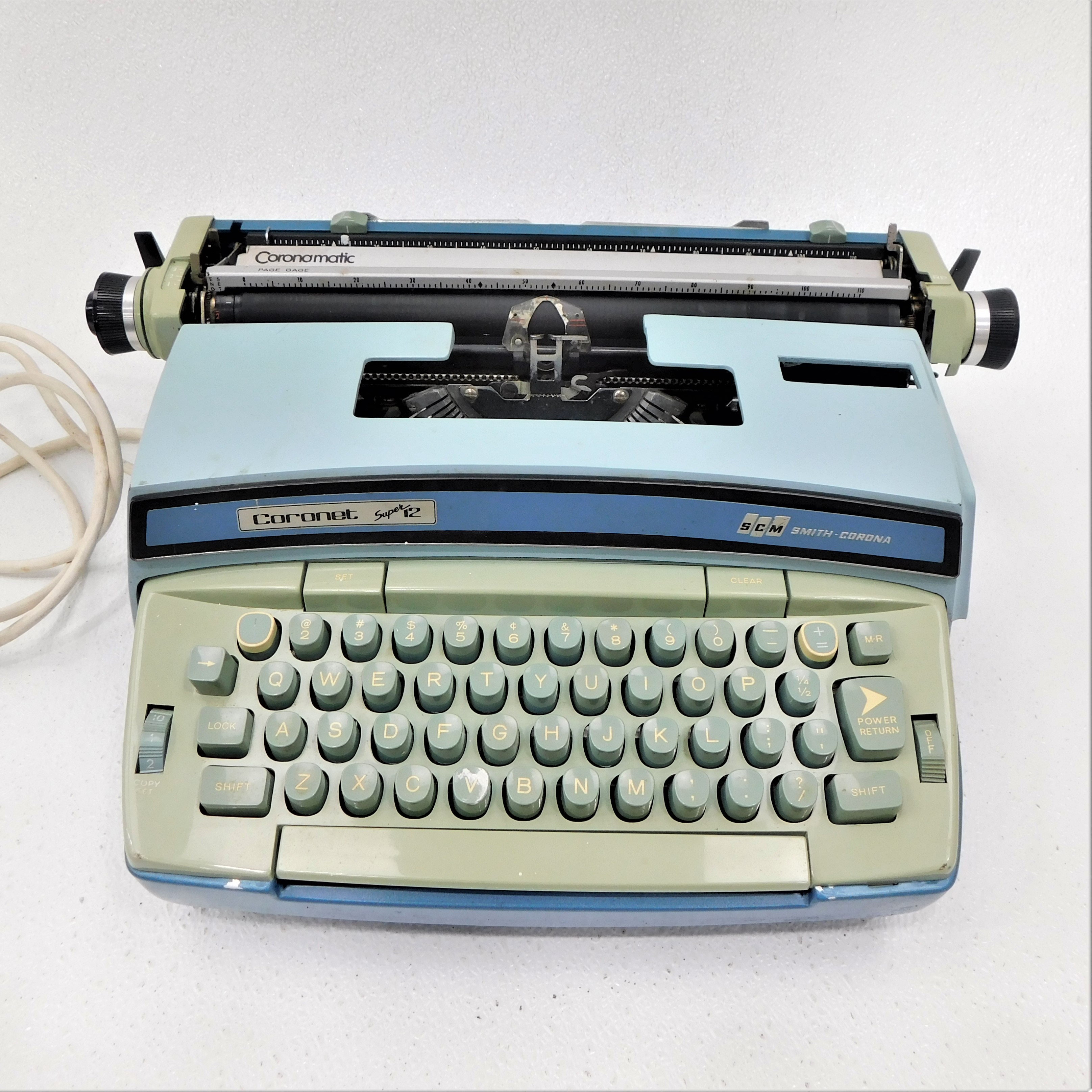 Vintage Smith deals Corona Electric Coronet Super 12 Blue Typewriter W/ Original Case.