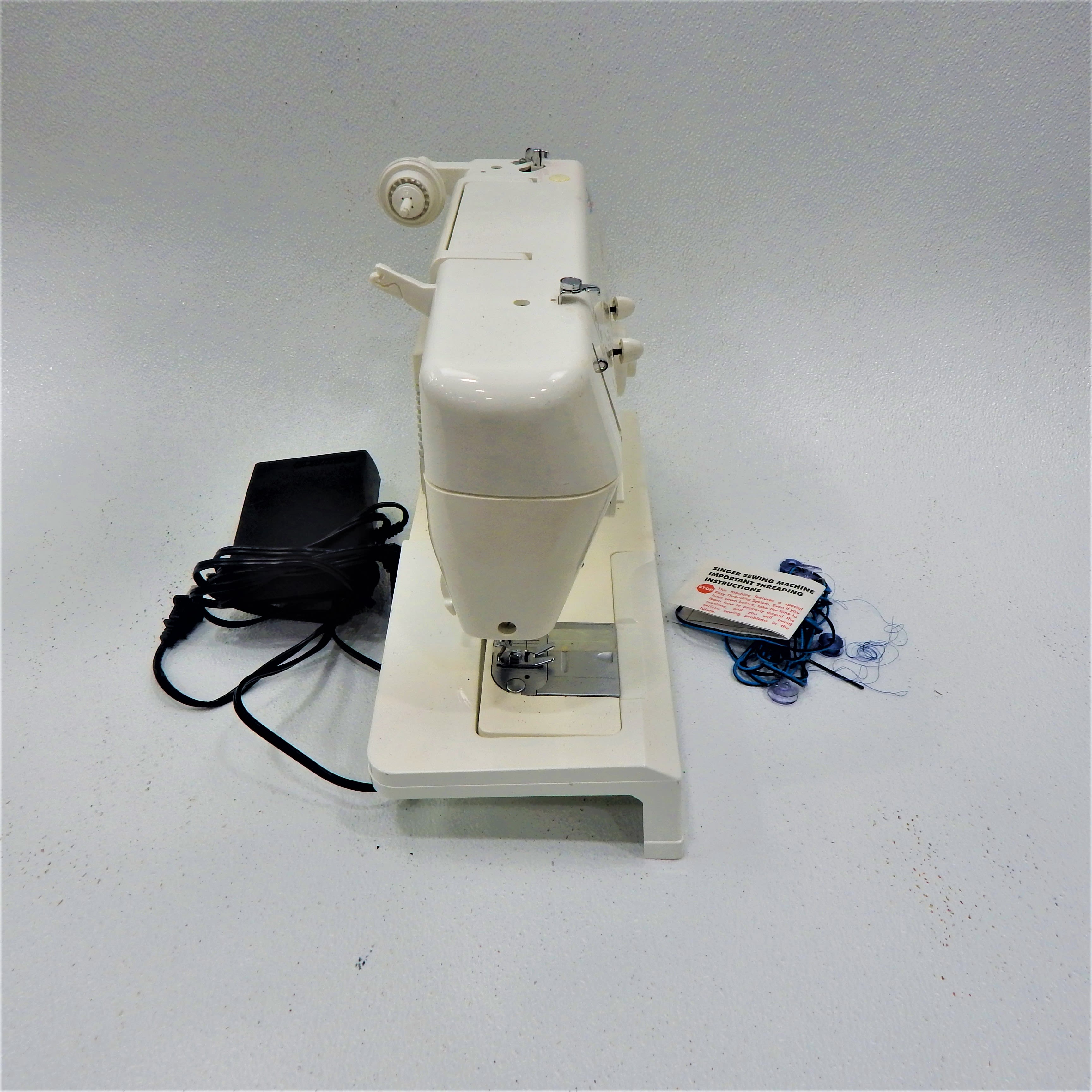 Buy the Singer Sewing Machine Model No 2517C Electric GoodwillFinds