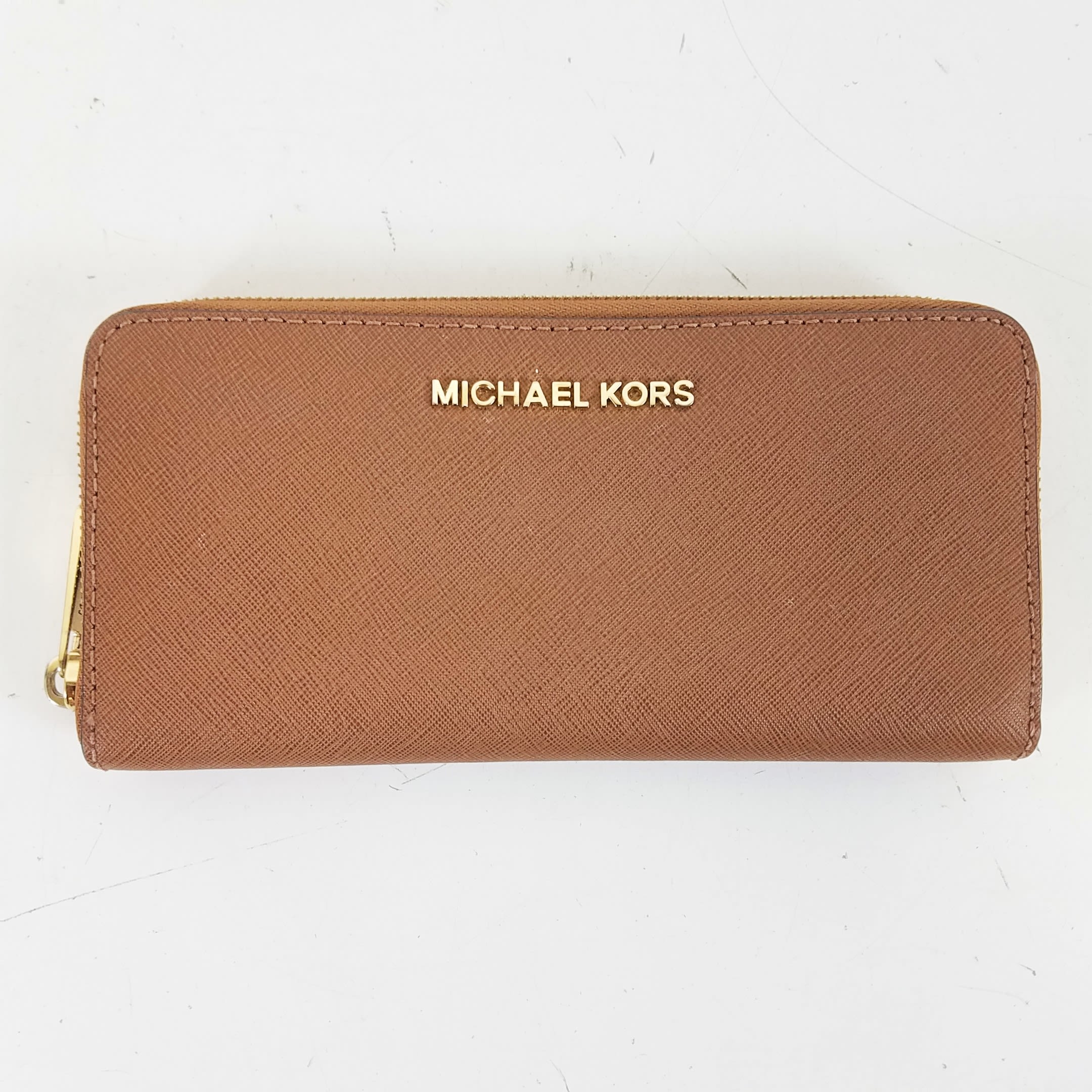 Saffiano leather continental wallet best sale michael kors