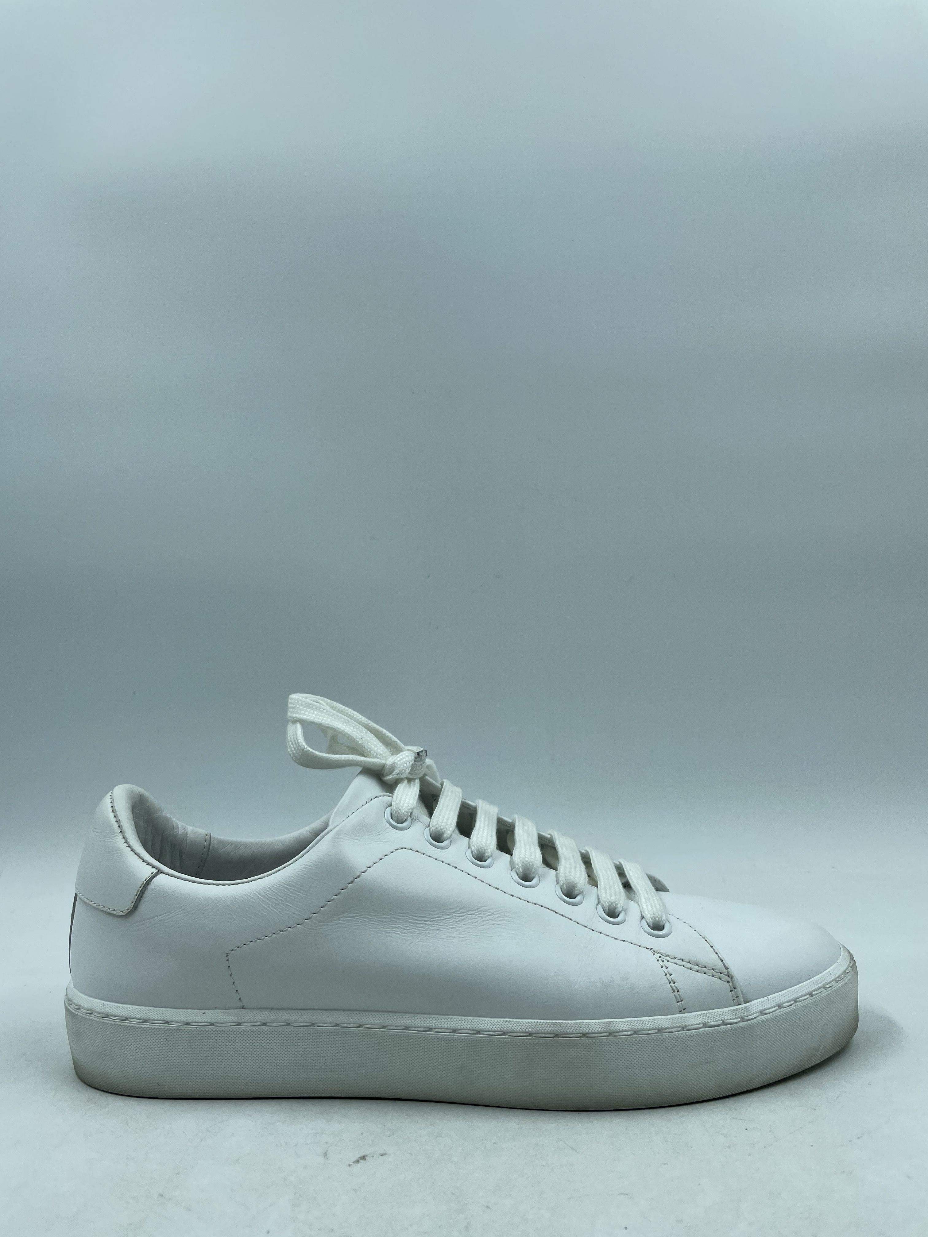 Buy The Burberry White Low Sneakers W 9 Coa 