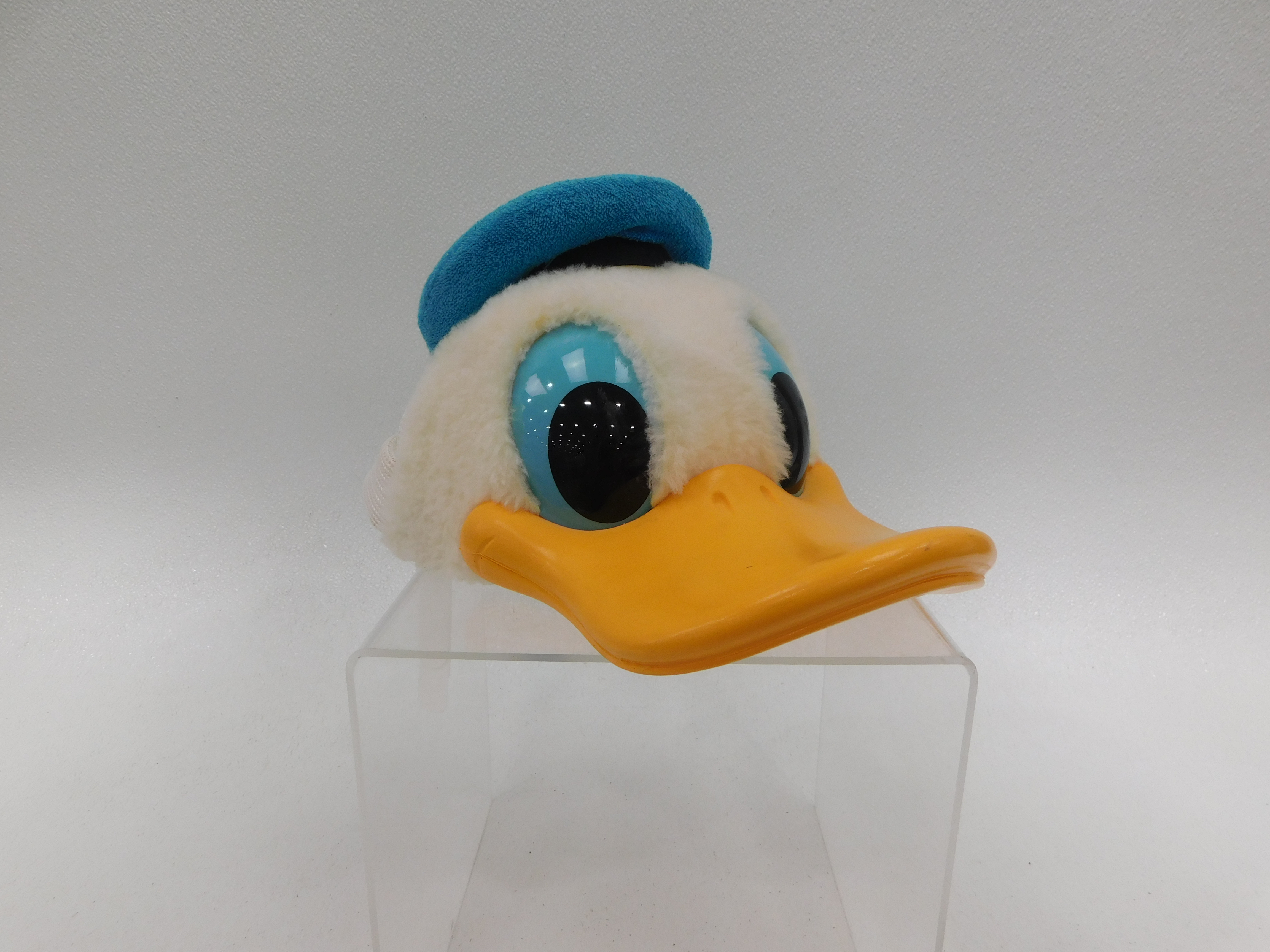 vintage donald duck hat