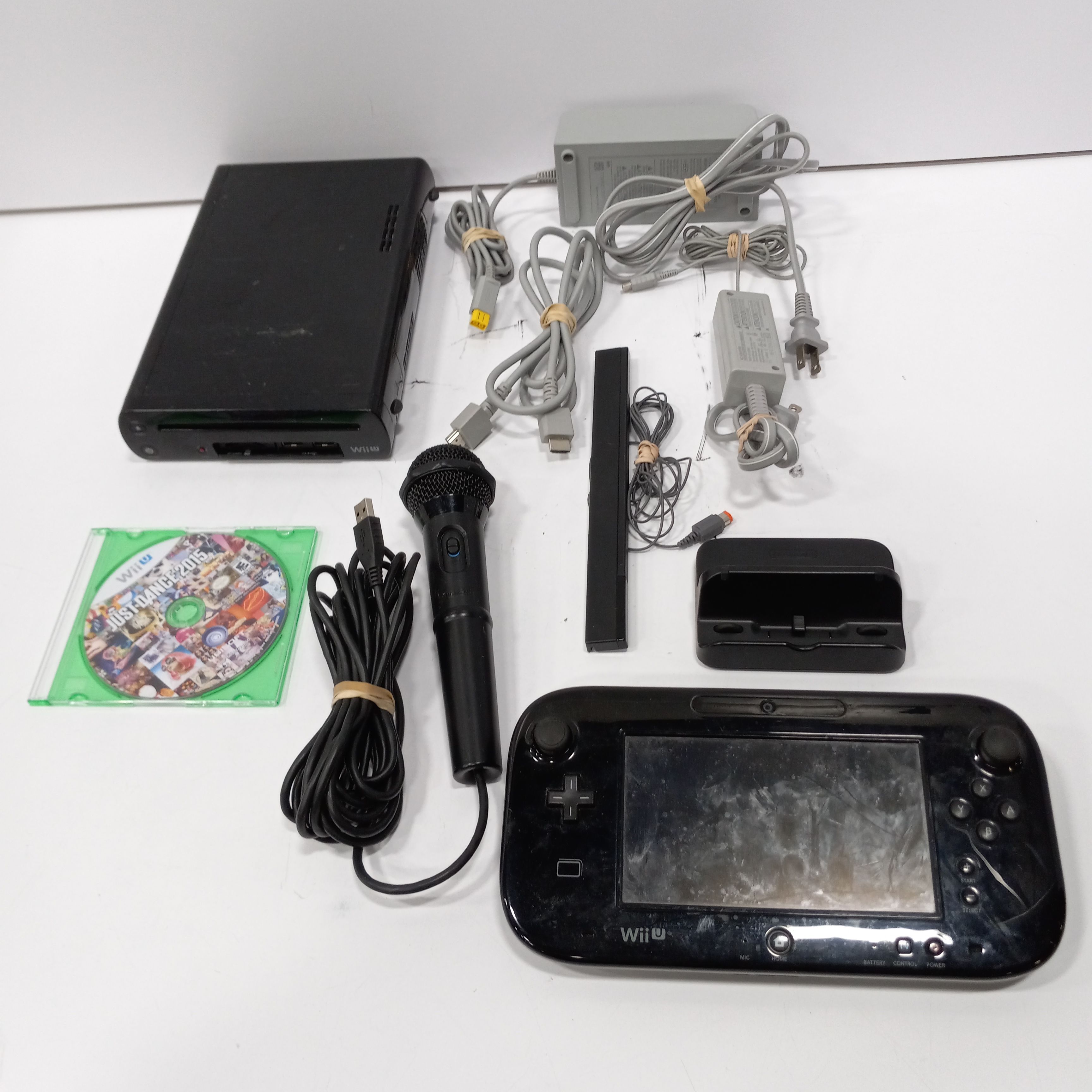 Buy Nintendo Wii U 32GB Console with Gamepad & Other Accessories for USD  161.99 | GoodwillFinds