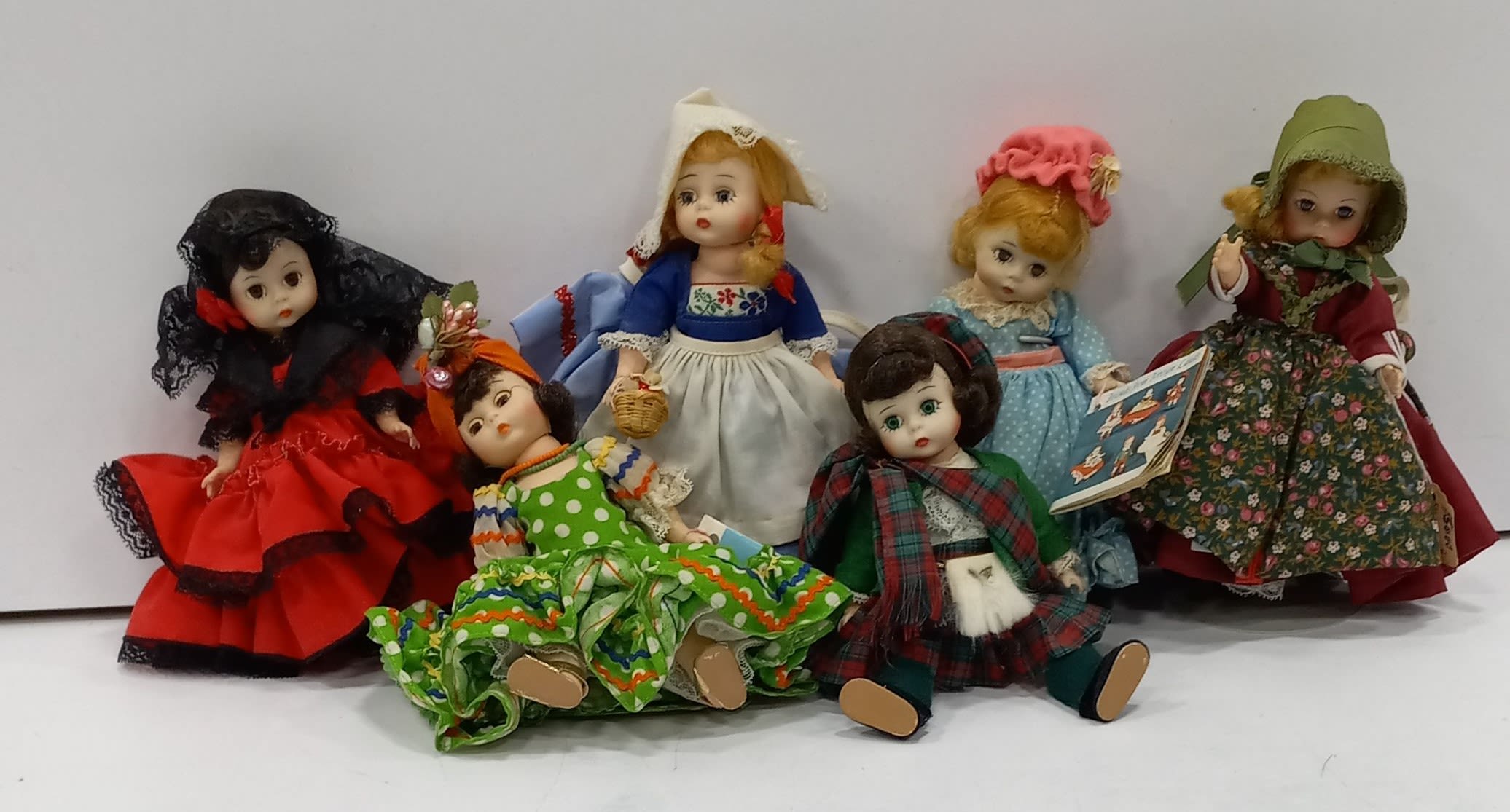 Where to buy madame deals alexander dolls