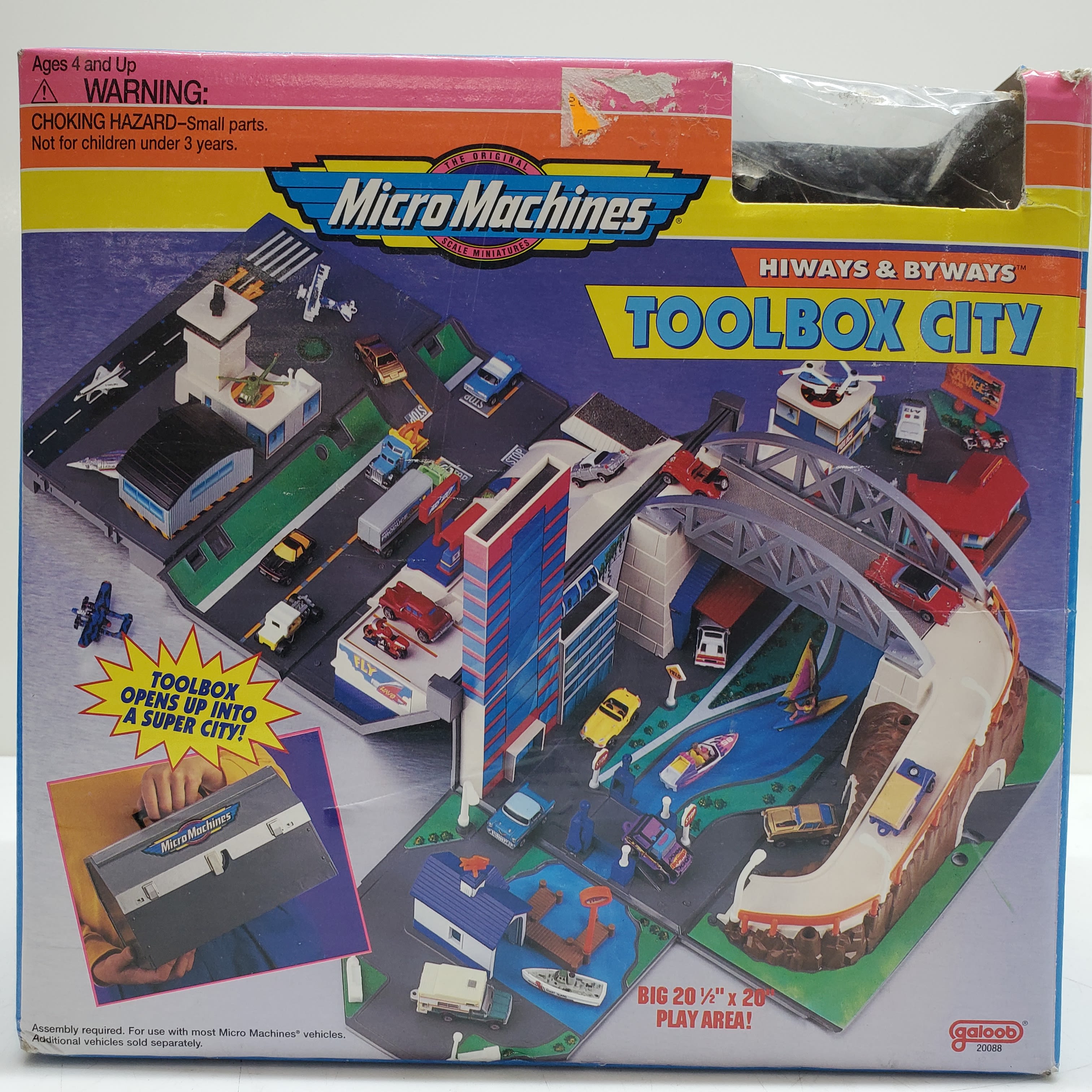 1988 Galoob Micro Machines Super City with Box (1A)