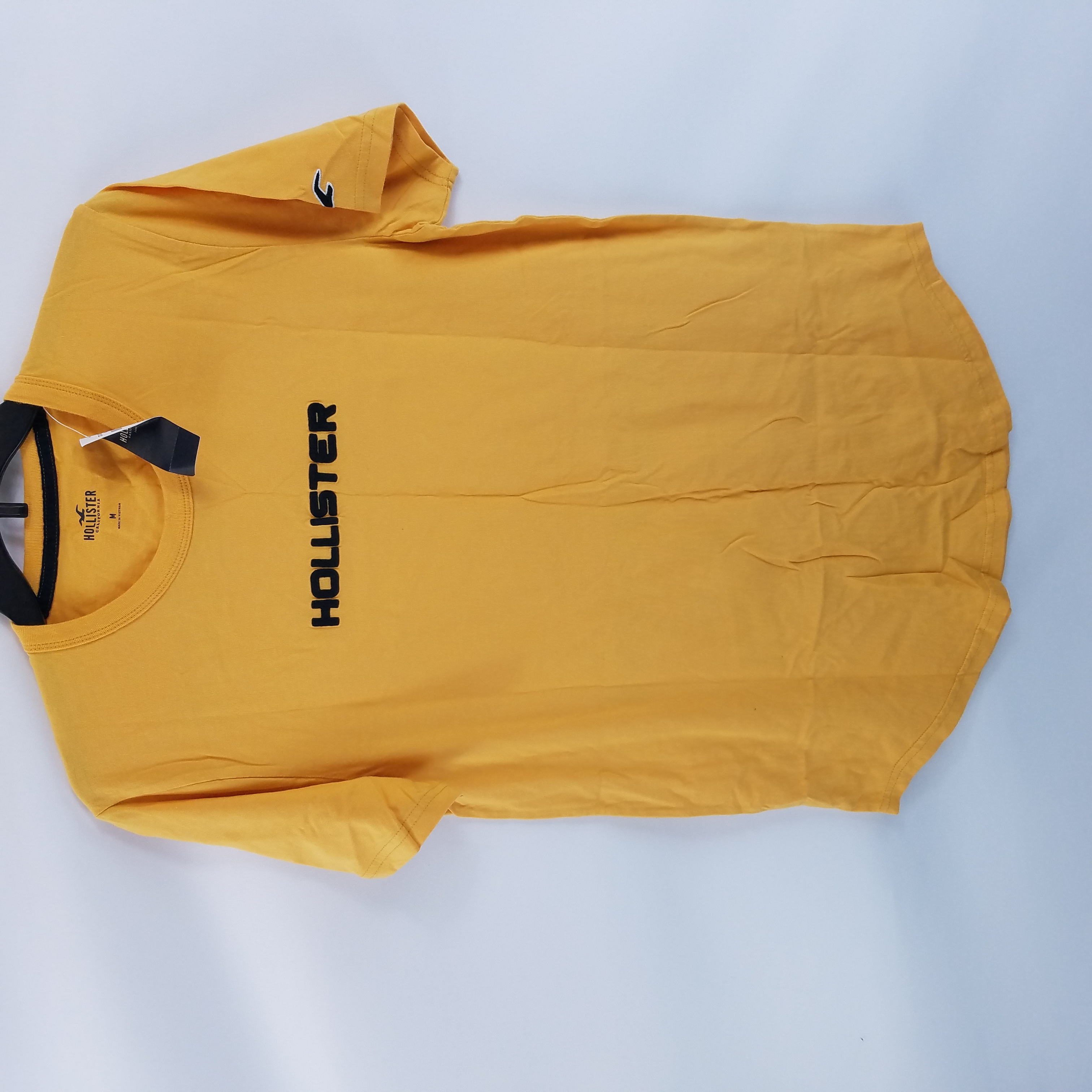 Hollister yellow hot sale shirt